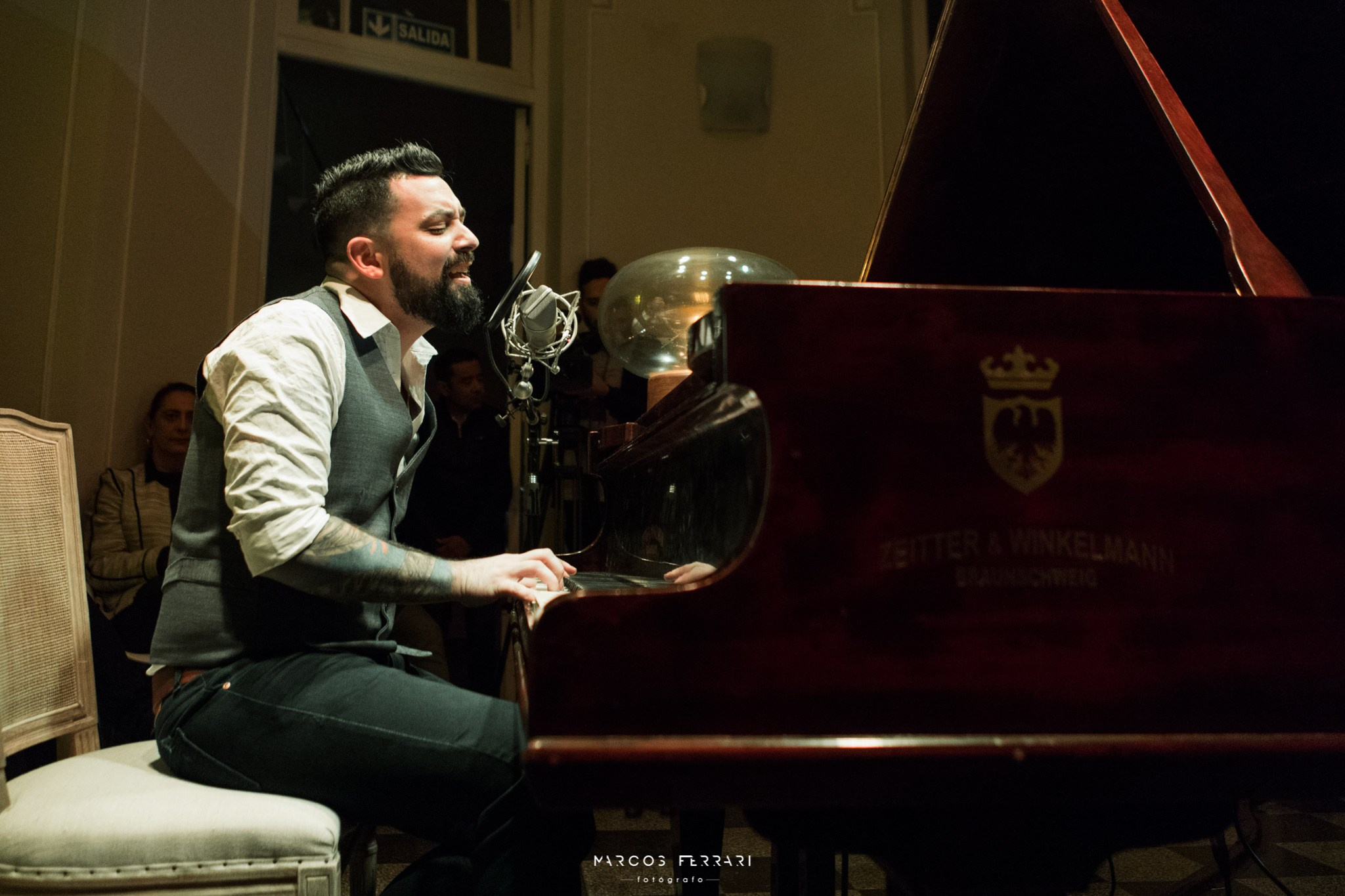 PABLO CORDERO | Solo (show). Marcos Ferrari Fotógrafo