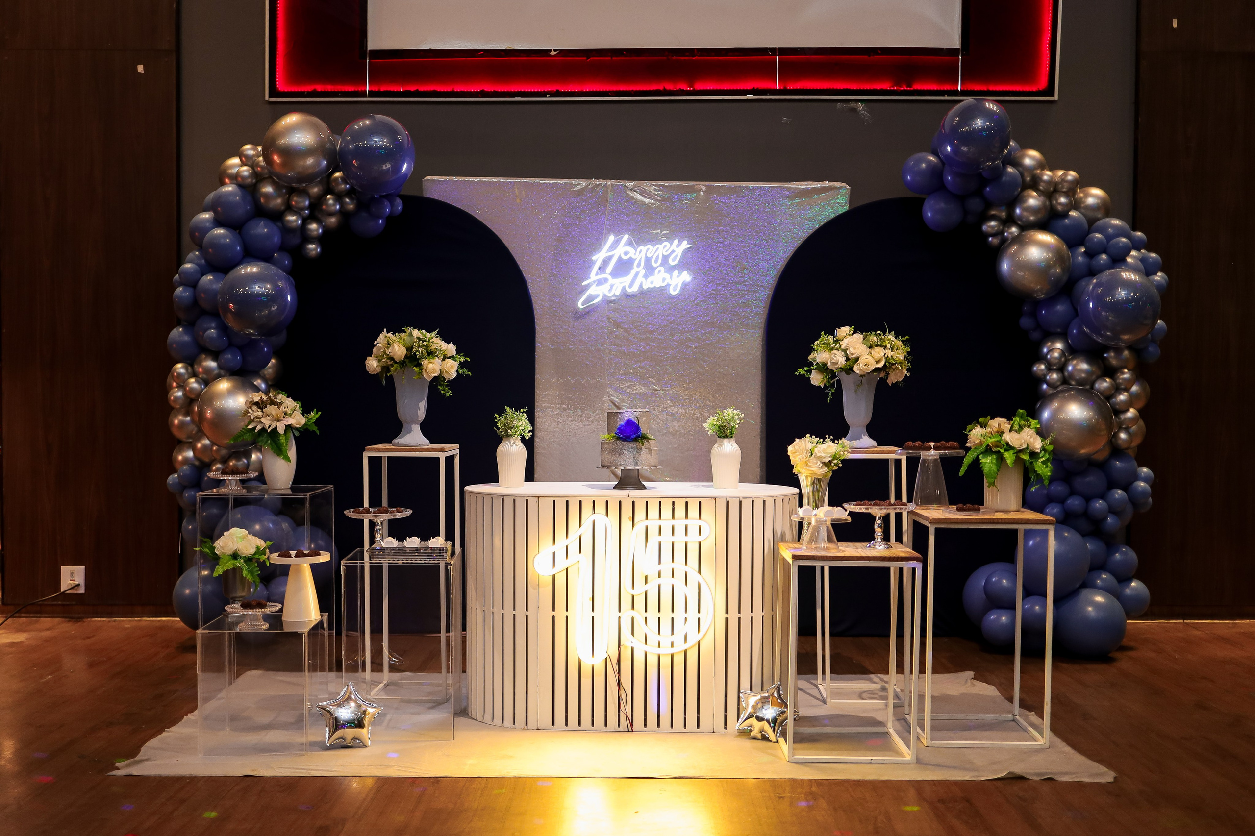 Festa de 15 anos. Fotógrafo de momentos Sagrados