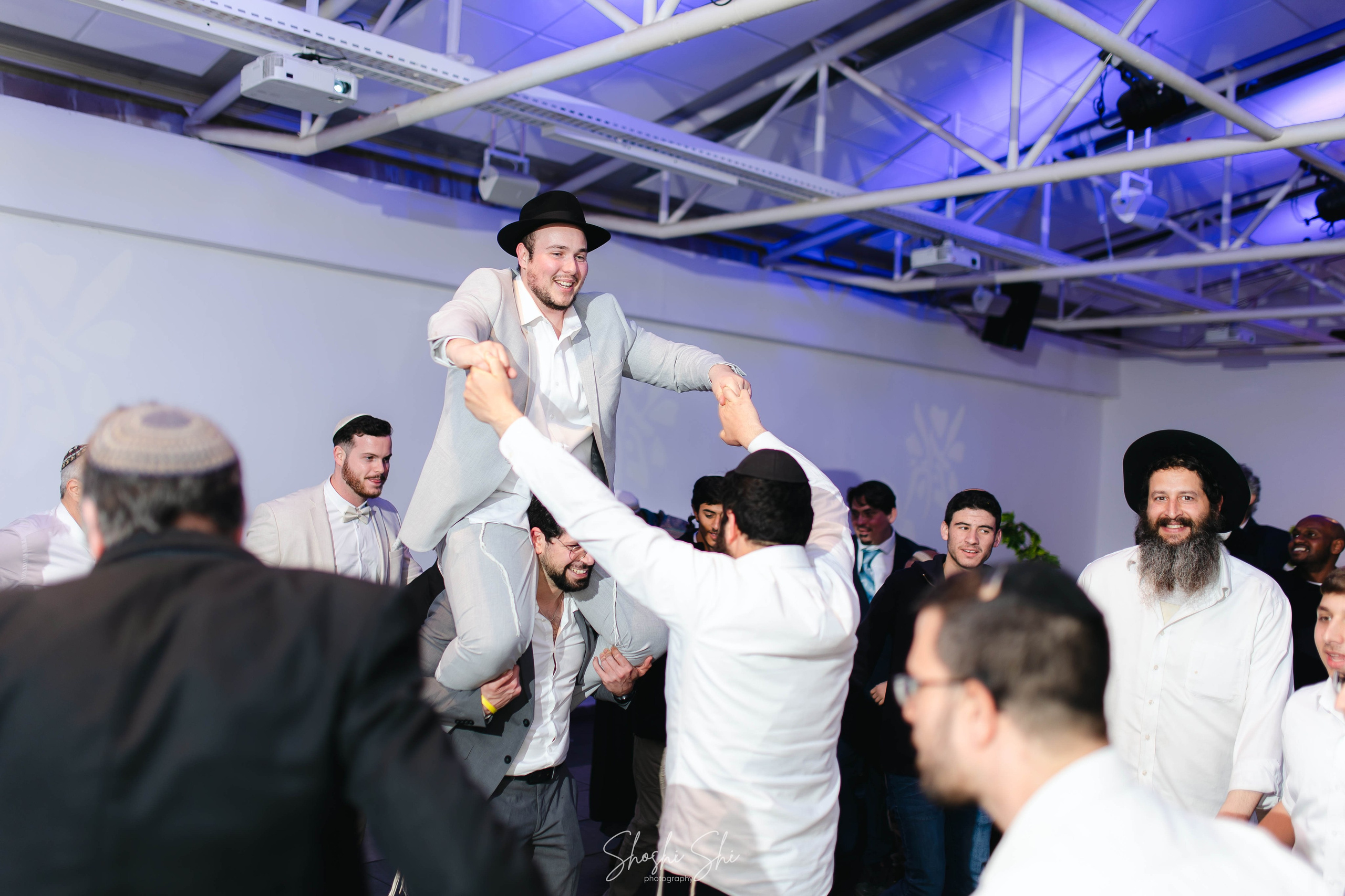 Velvet Moments. Https://shi-photo.com/