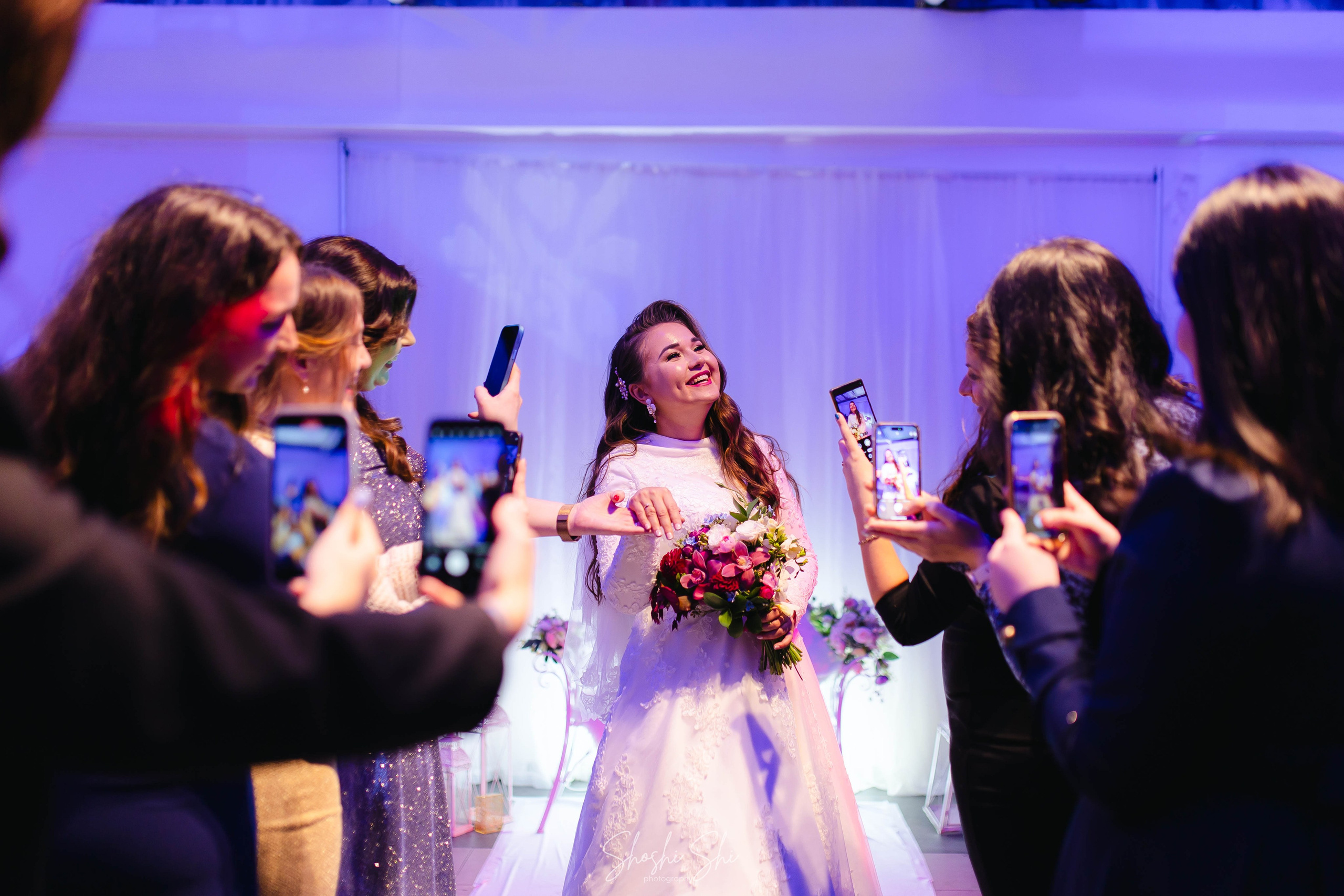 Velvet Moments. Https://shi-photo.com/