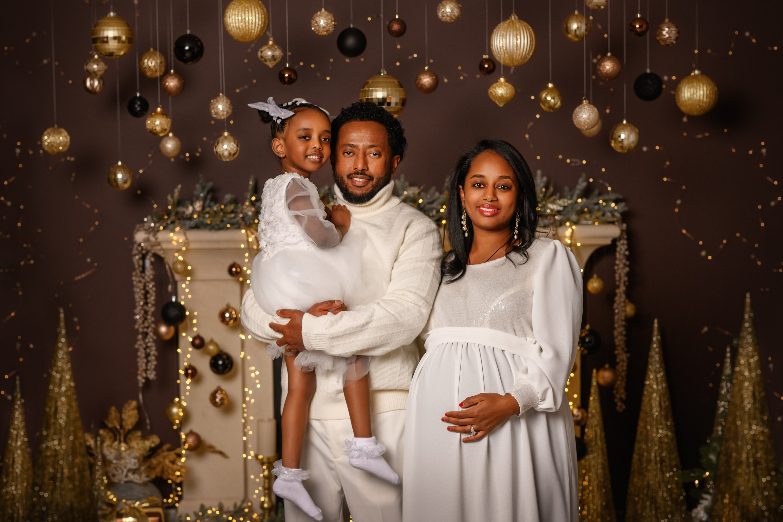 Bethelhem and her family. Wedding & family photography in Seattle area. Helen Michelle photographer