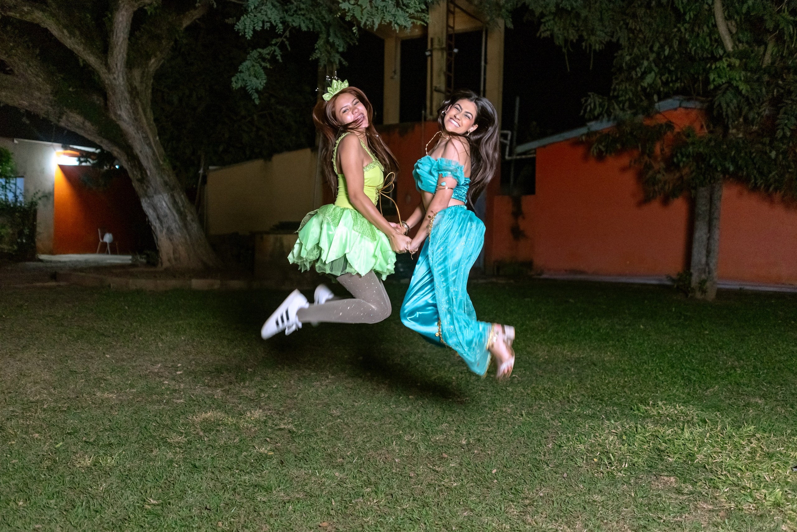 Sofia 15 anos. Wedding photographer Ana Koshi