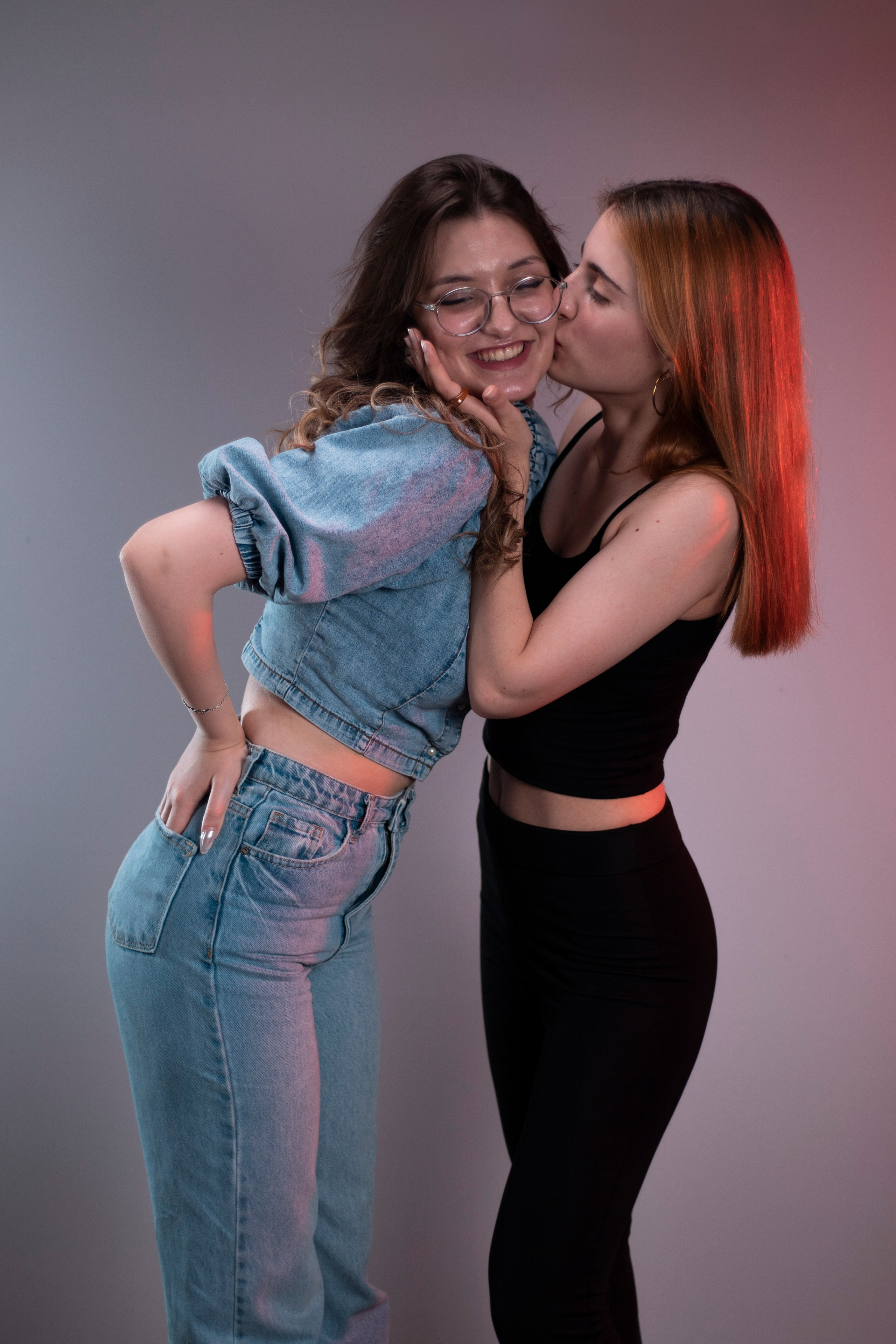 სტუდიური და გარე ფოტოსესიები. Clapp Studio