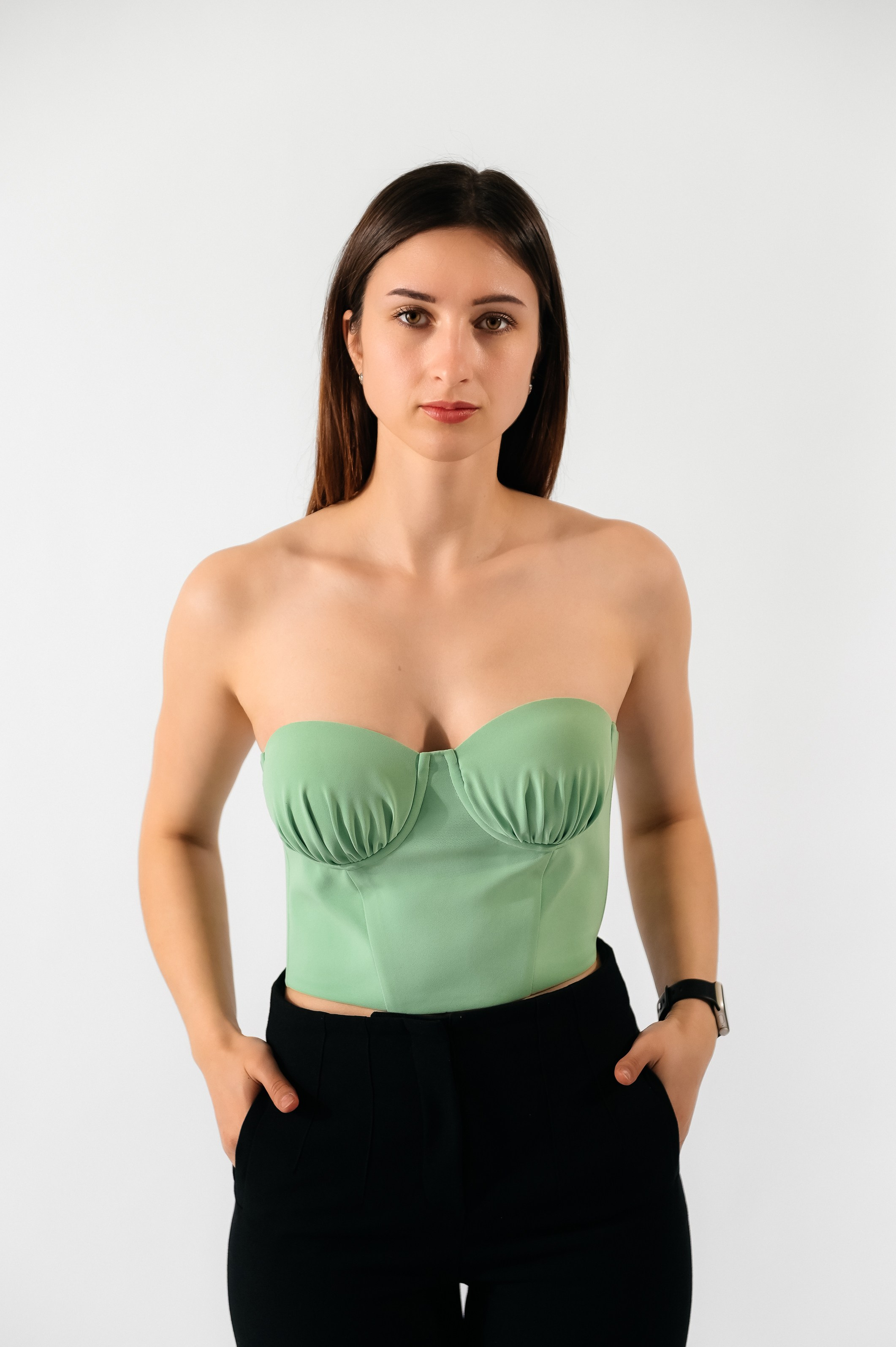 Corset. Designer vestimentar: elaborarea, proiectarea și confectionare…