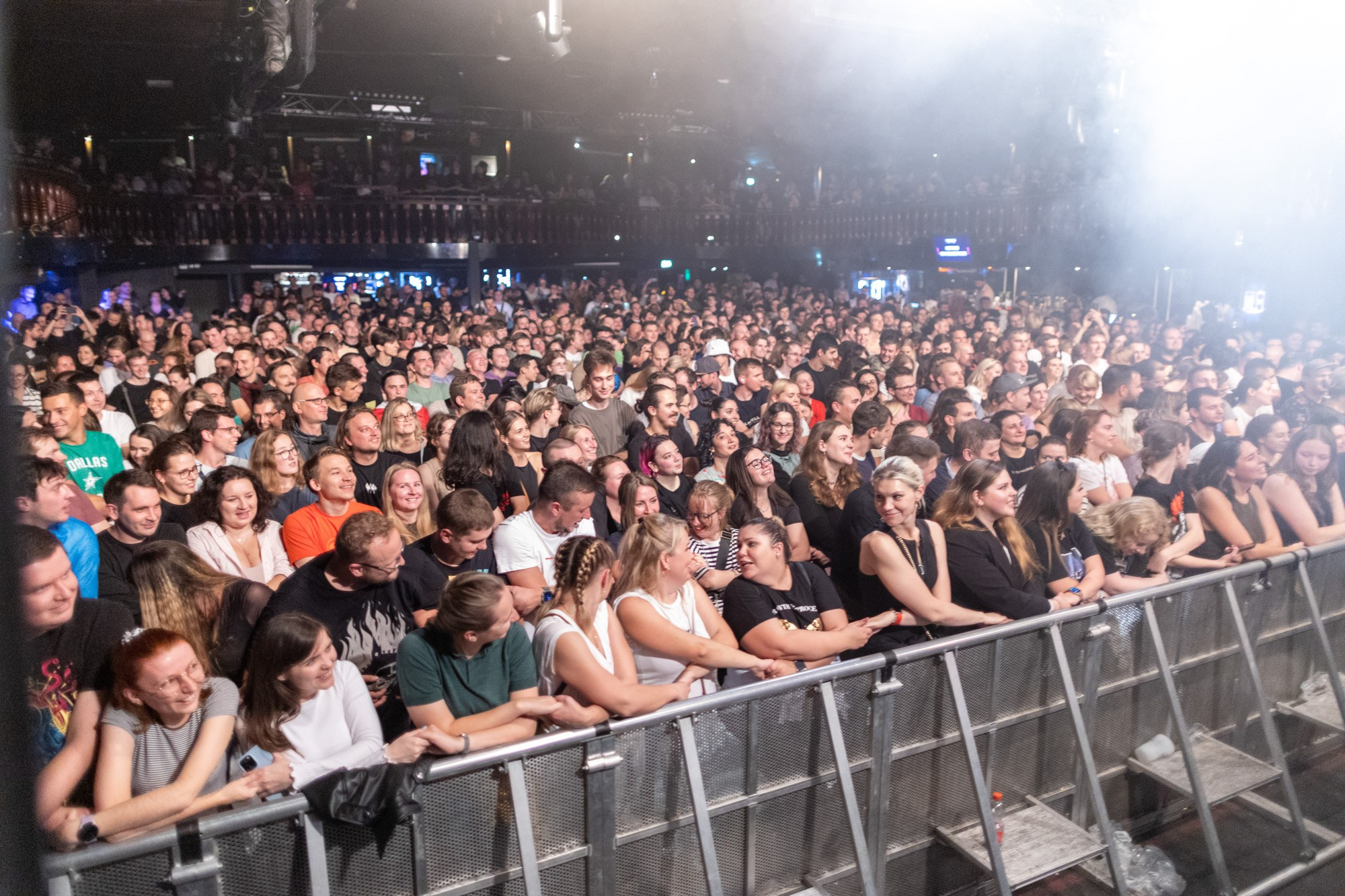 Noise MC. Dmitrii Lukinykh | Visuelles Storytelling & Cinematische Fotografie in Hamburg