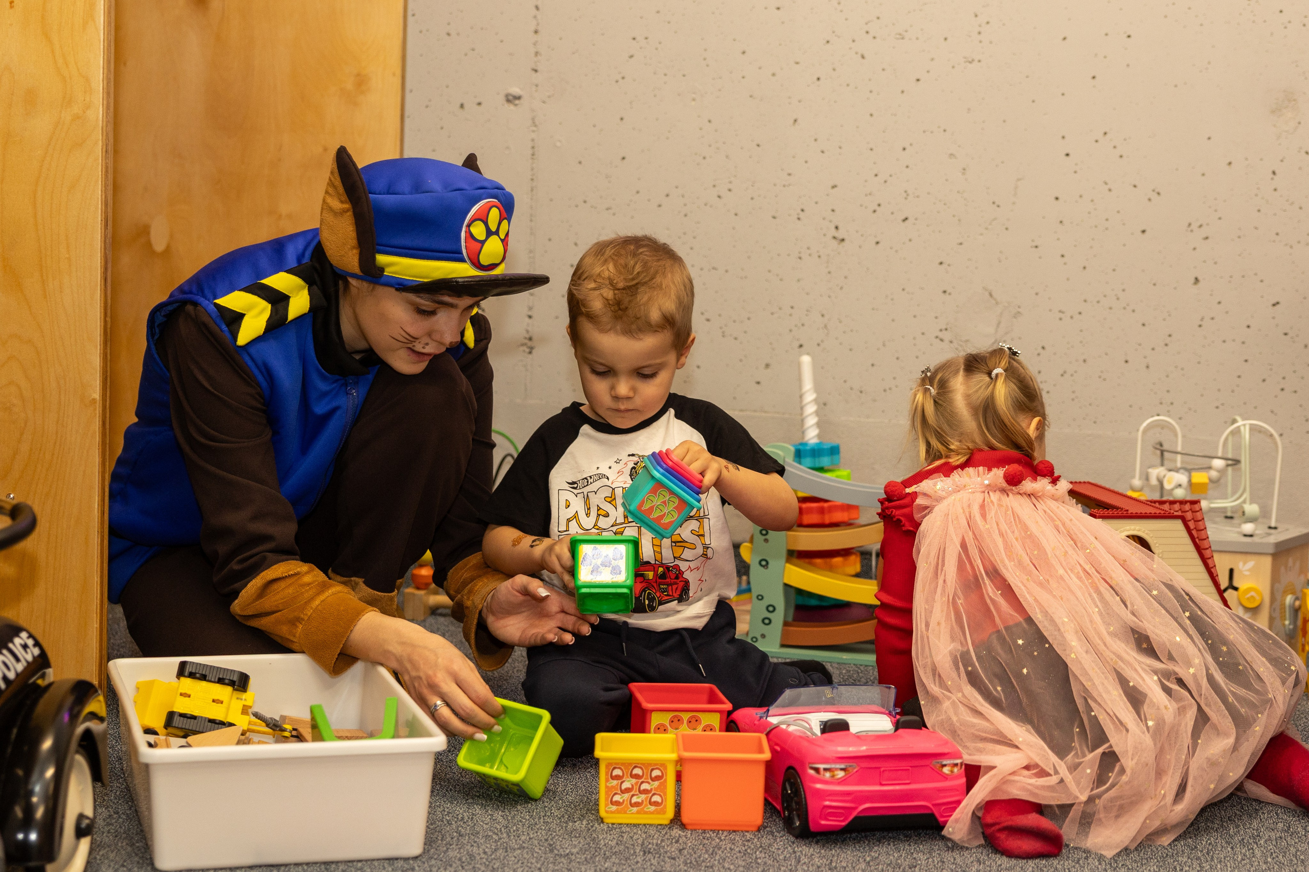 День рождения Артёма 24 января 2026 года. Семейный и детский фотограф в Варшаве Мила Бобровская