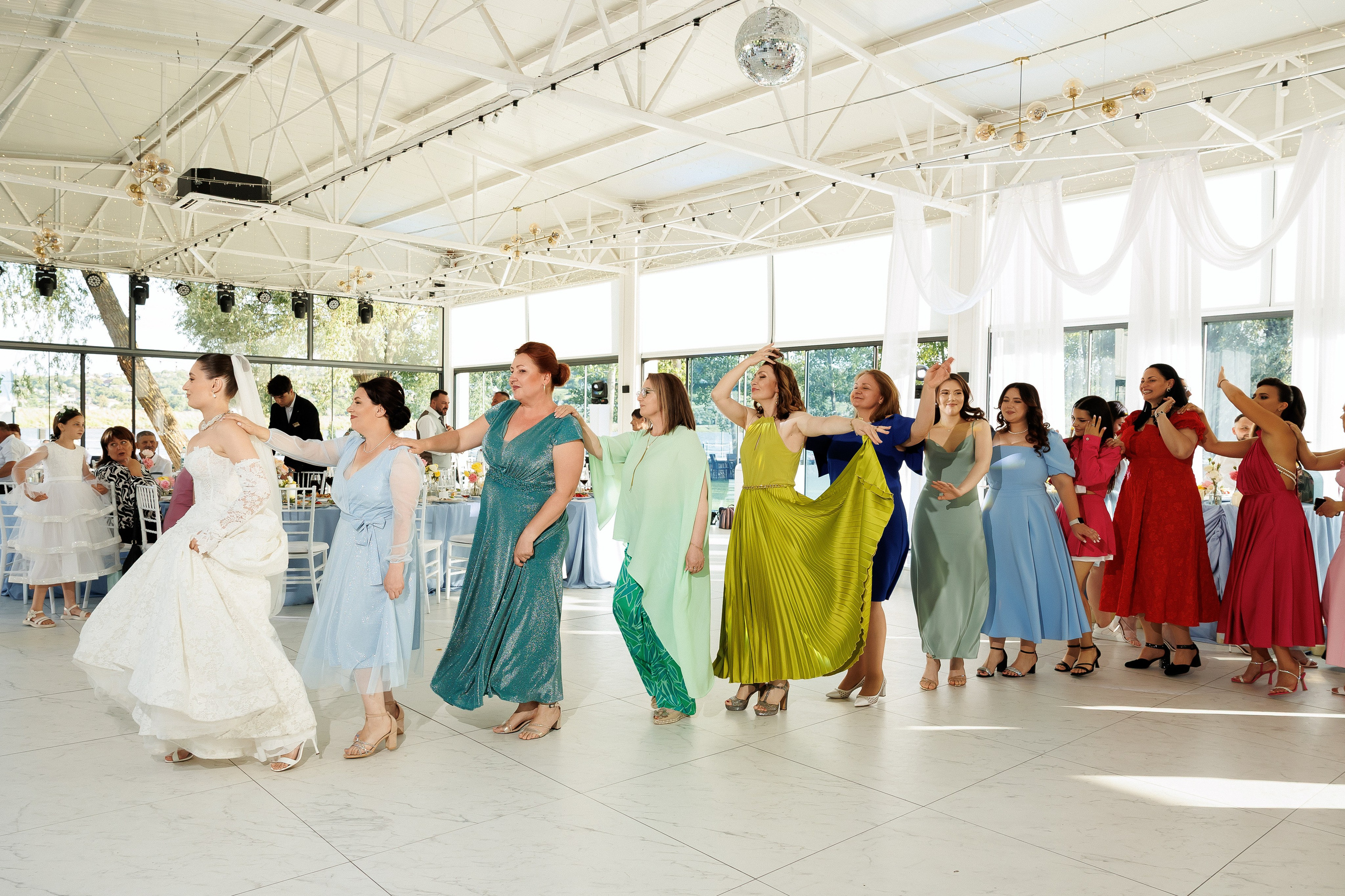 Florin & Corina — Complexul Turistic Costesti — Wedding Day. Servicii Foto și Video 067188353