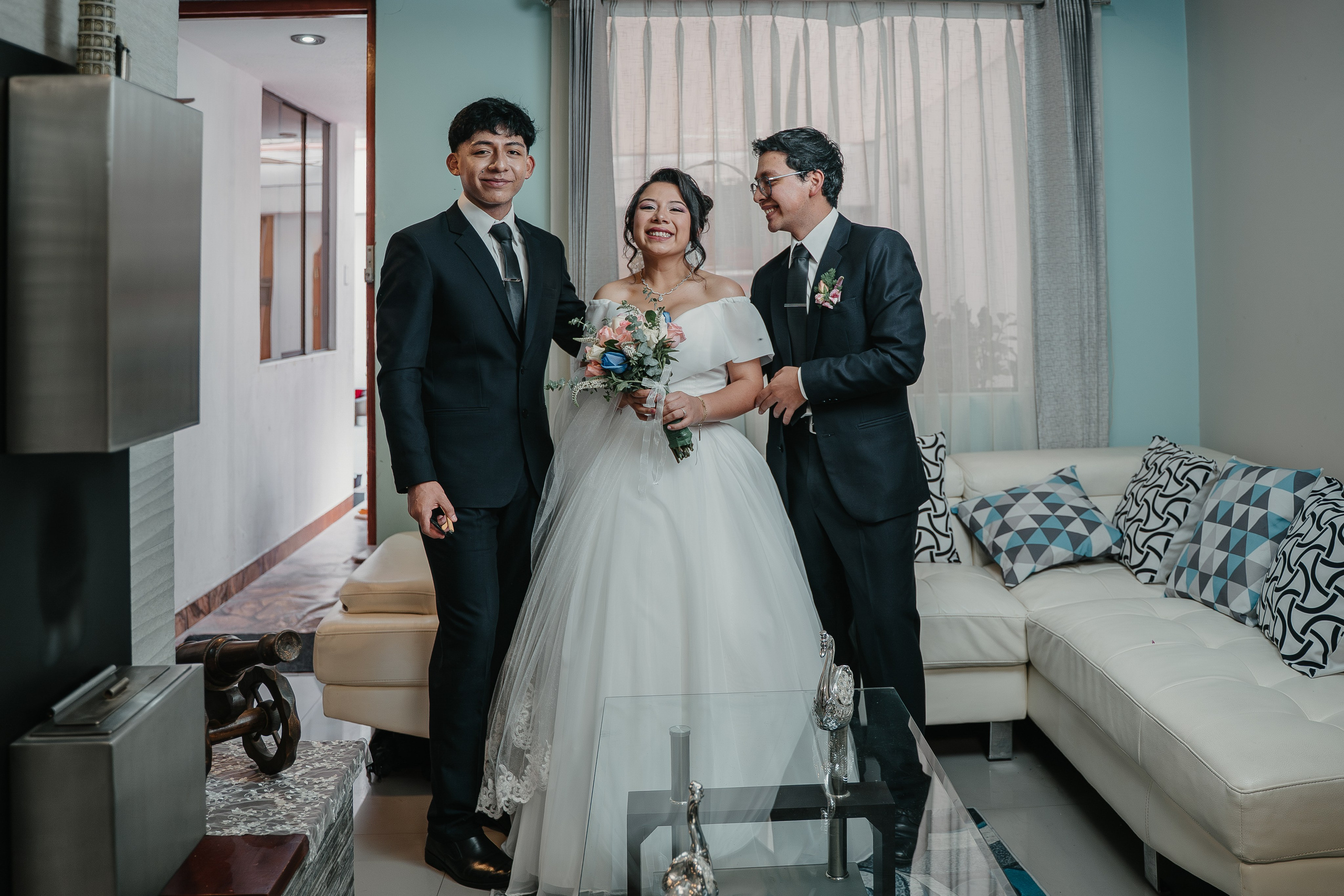 ALEJANDRA + RODRIGO BODA RELIGIOSA. Studio KVTA | Fotografía y Video de Bodas en Arequipa