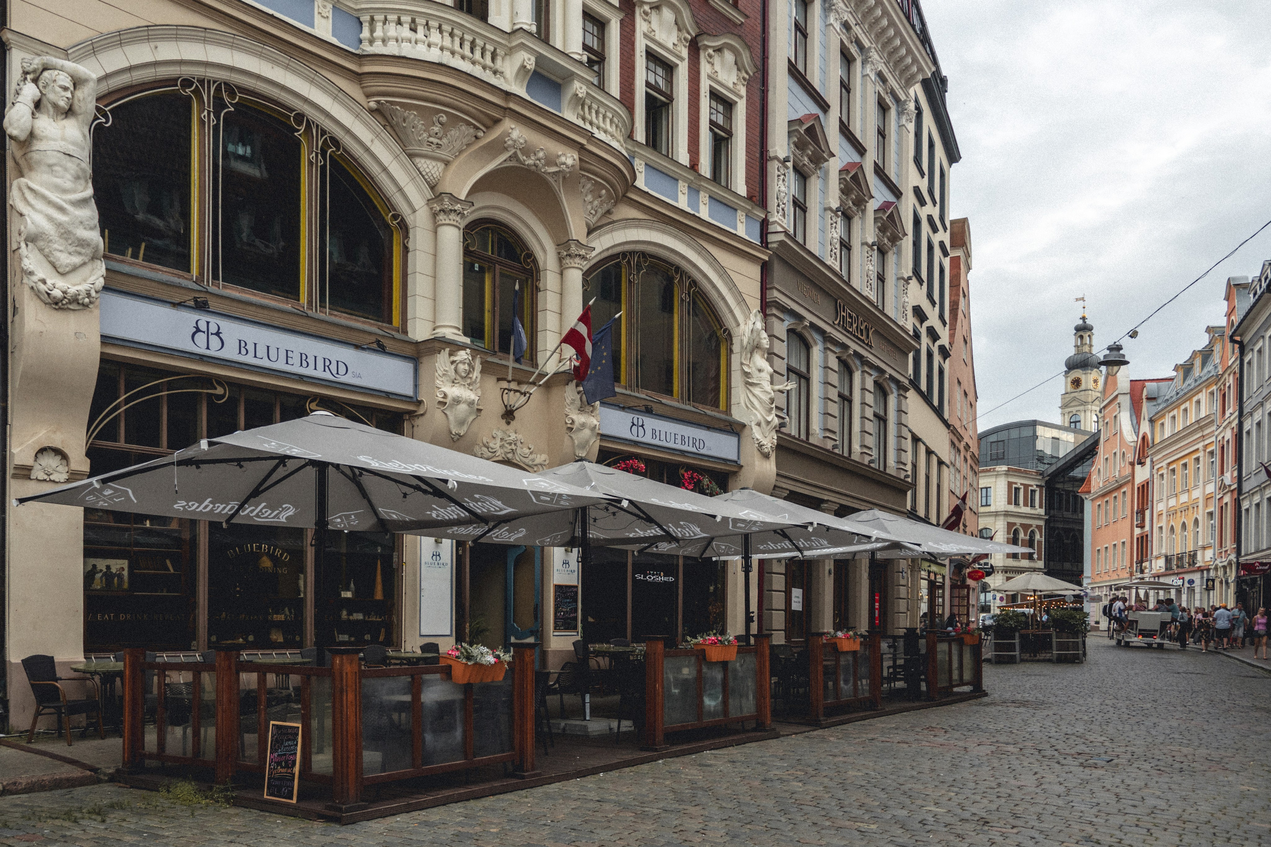 Voyage à Riga. Photographe sur Cote d’Azur. Portraits de familles, couples, enfants, événements