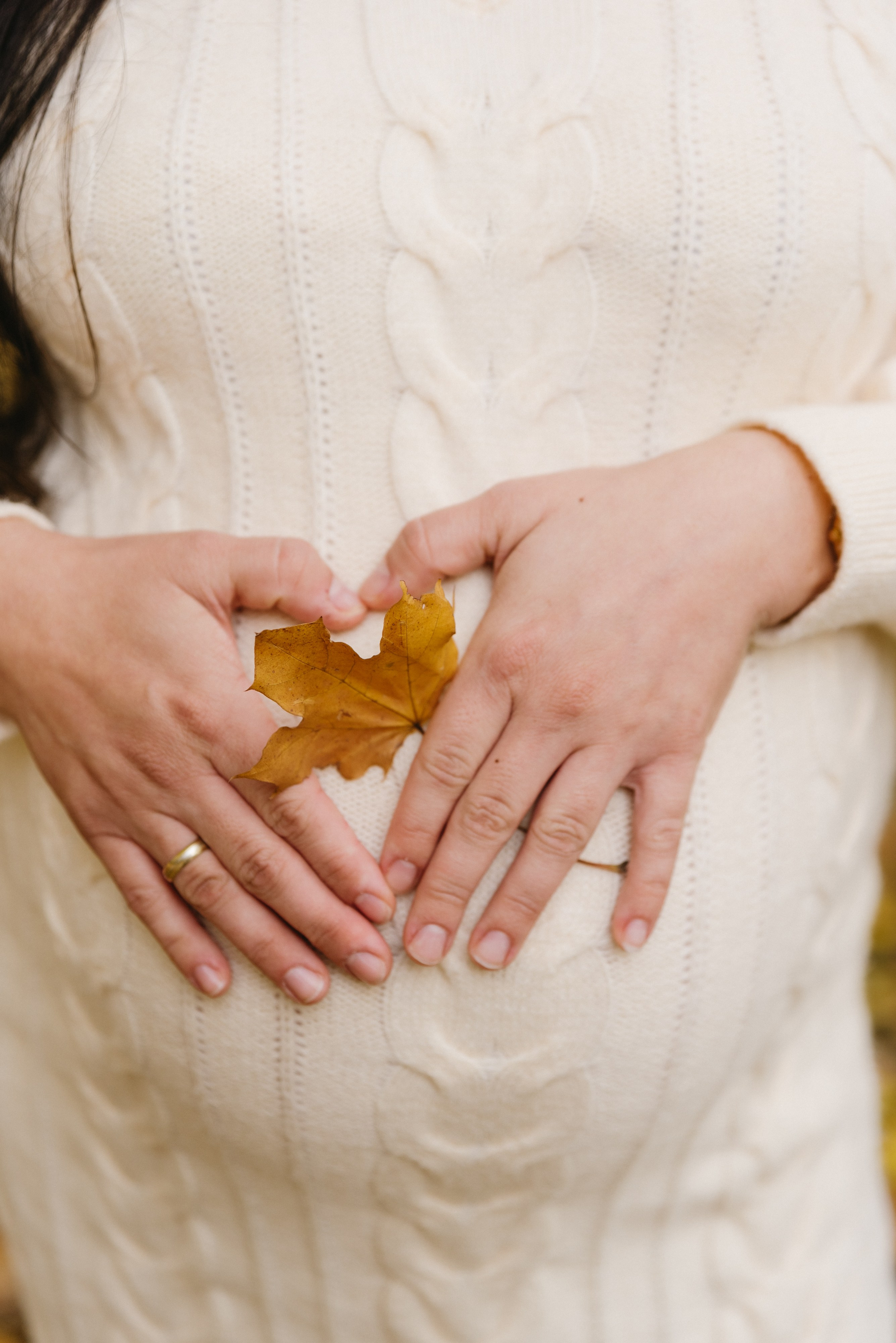 Sesja ciążowa Asia. Eugene Save – Fotograf Ślubny i Rodzinny | Warszawa i Cała Polska