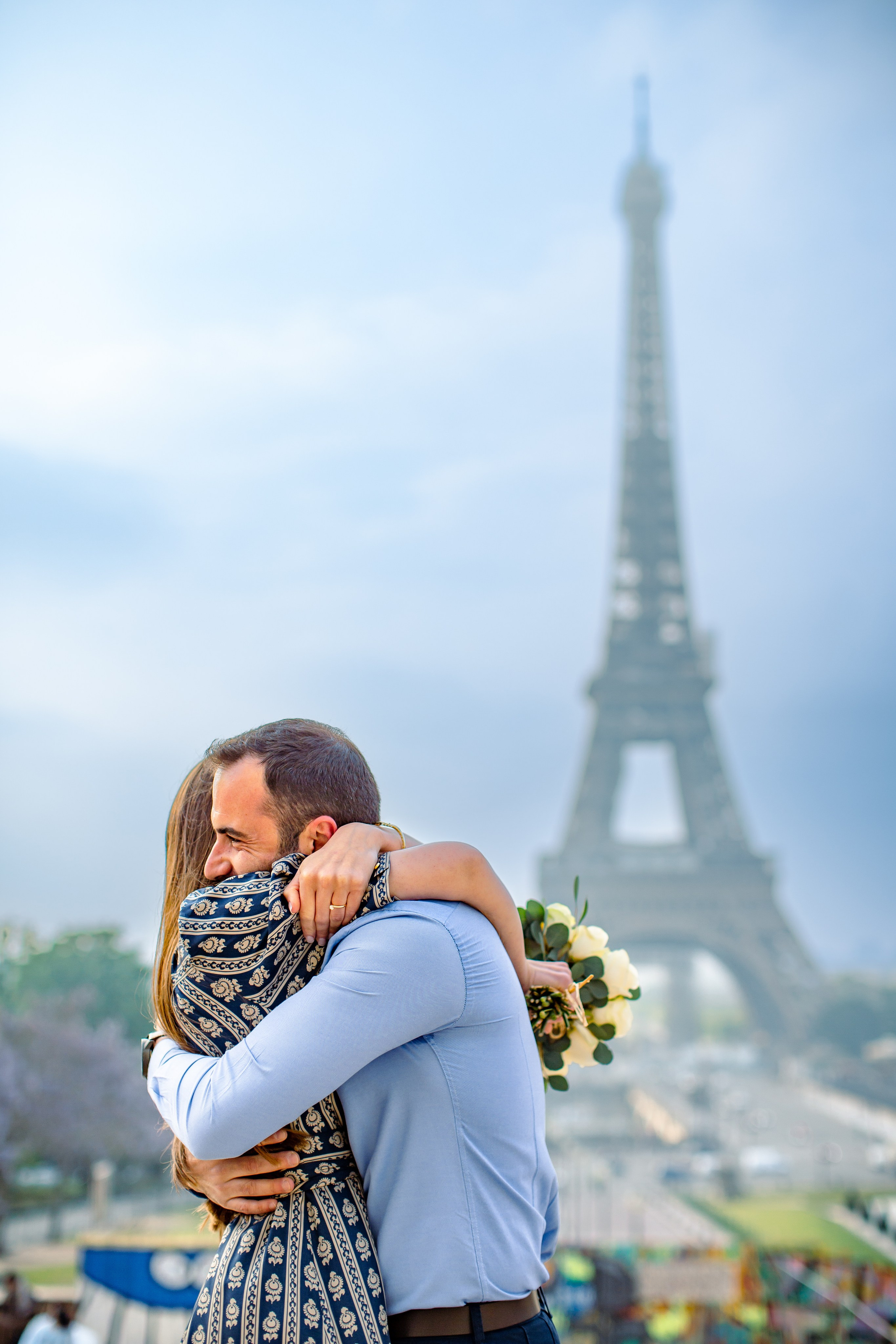Best Rooftop Terraces in Paris for Proposal Photography & Luxury Photo Shoots (2026 Guide). Photographe à Paris