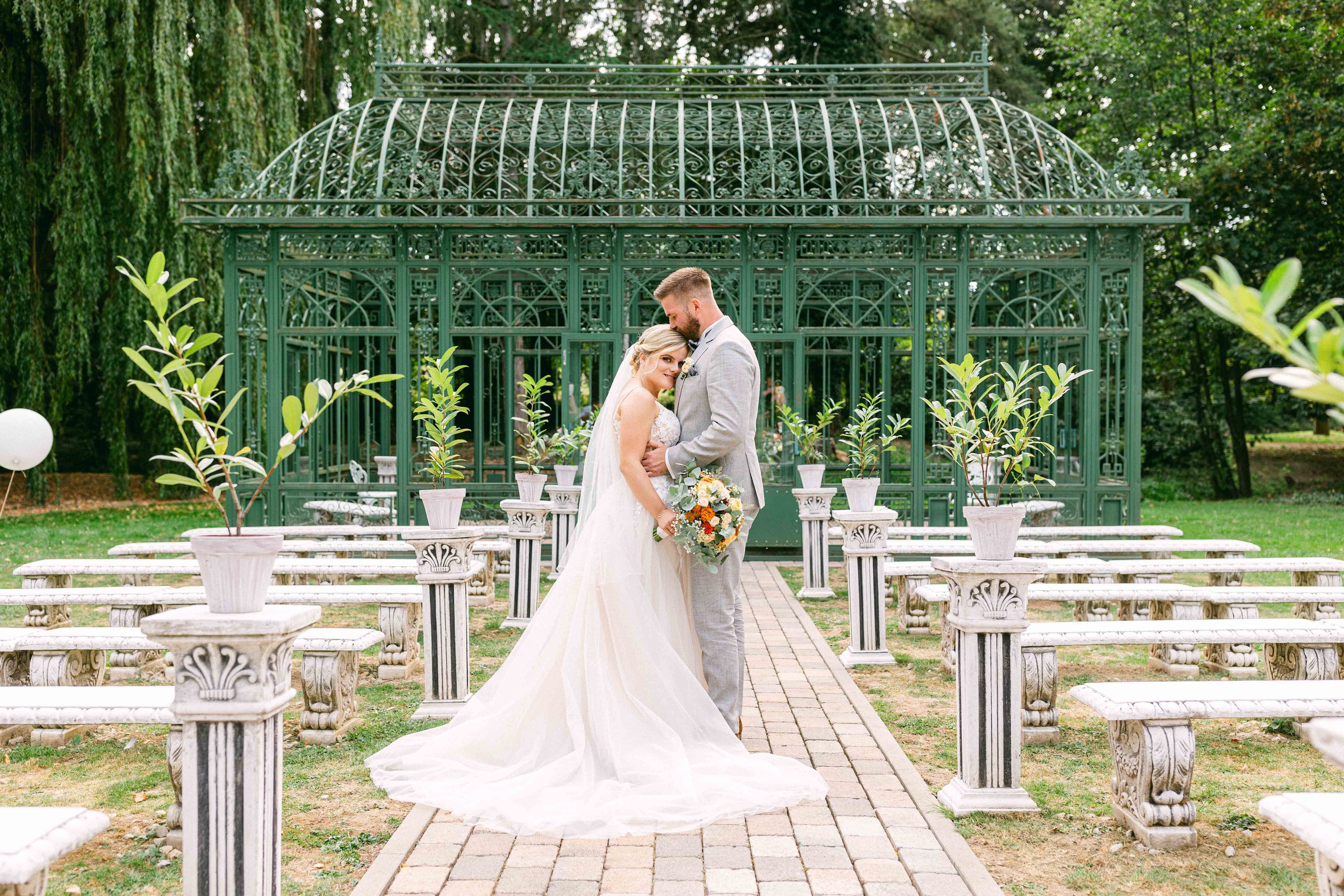 Brautpaar bei ihrer Hochzeit im Rittergut Voldagsen