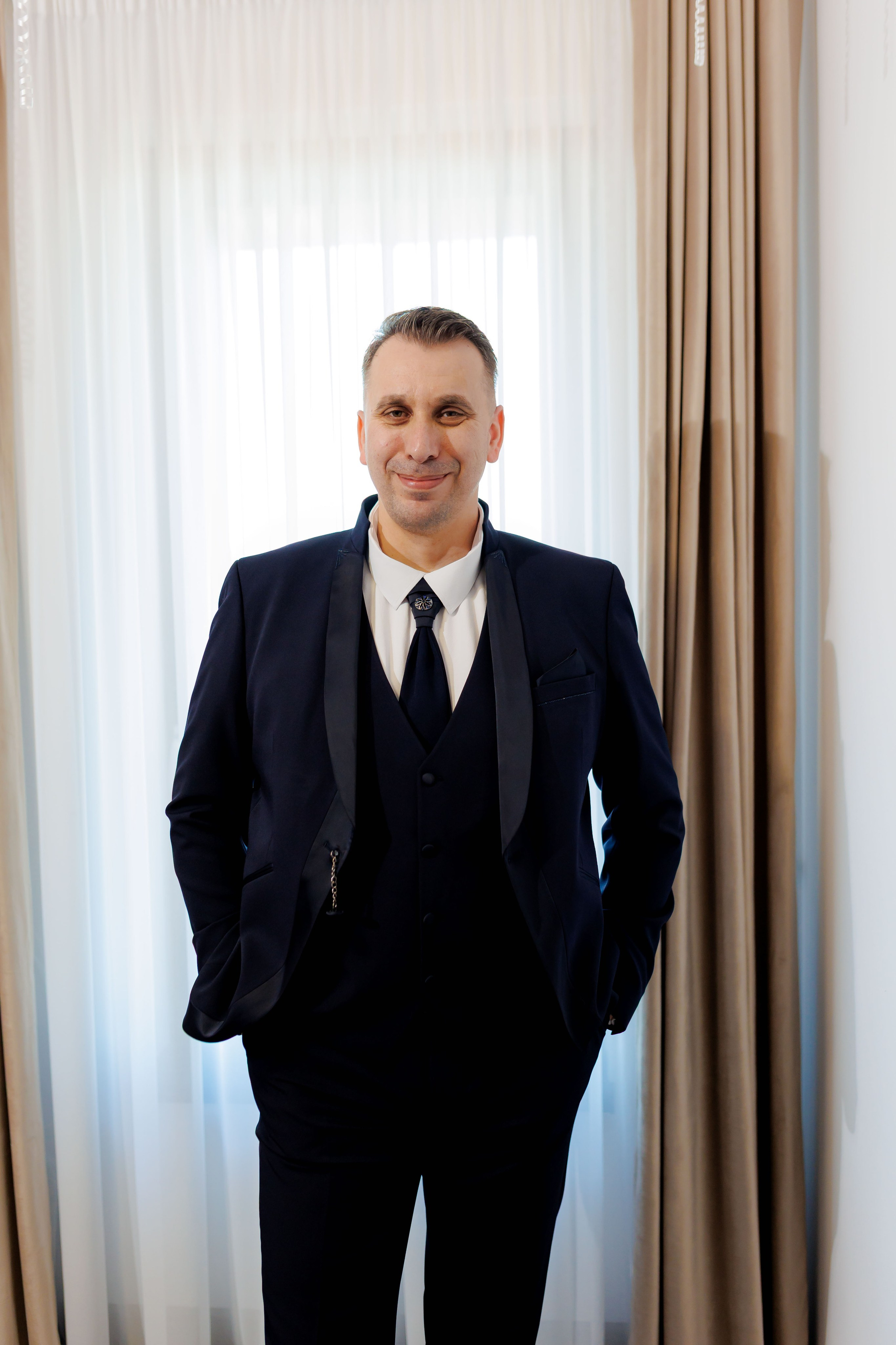 Povestea voastră, regizată de noi |Cristi Turculet Videograf Nuntă Suceava | wedding highlight. Servicii foto-video profesionale, pentru momente de neuitat