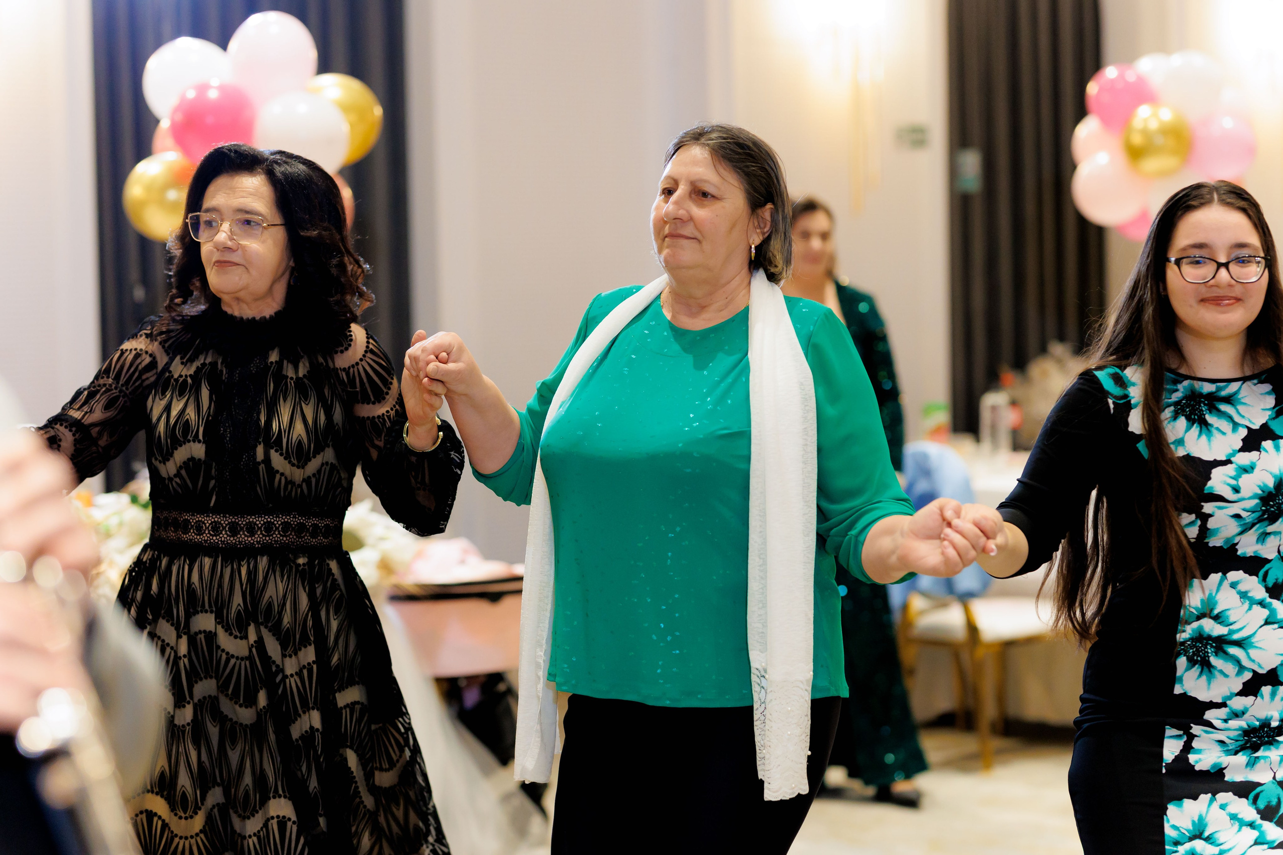 Povestea voastră, regizată de noi |Cristi Turculet Videograf Nuntă Suceava | wedding highlight. Servicii foto-video profesionale, pentru momente de neuitat