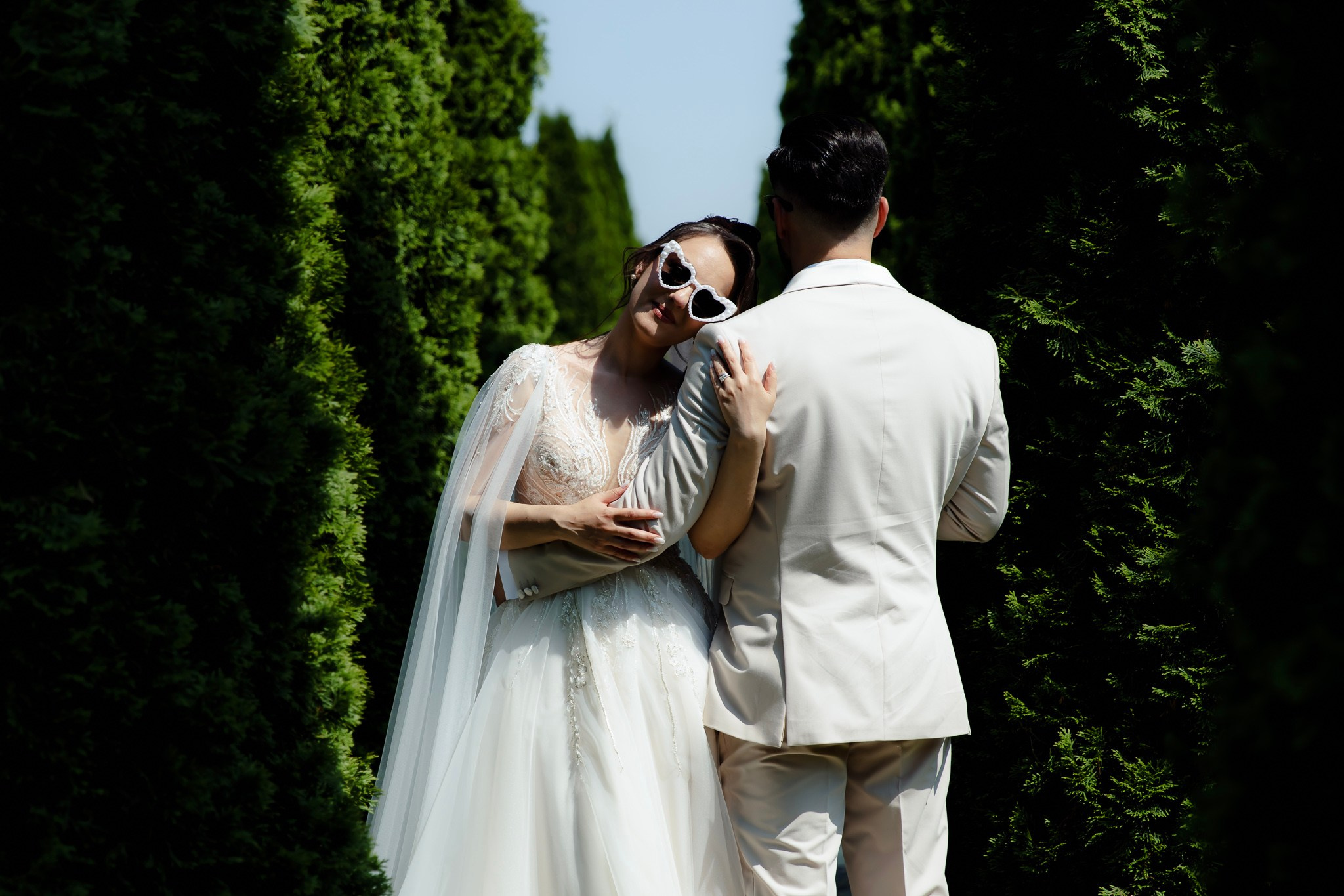 Ioana & Ionuț | Nuntă de poveste la Păstrăvăria Poiana din Mălini județul Suceava. Servicii foto-video profesionale, pentru momente de neuitat