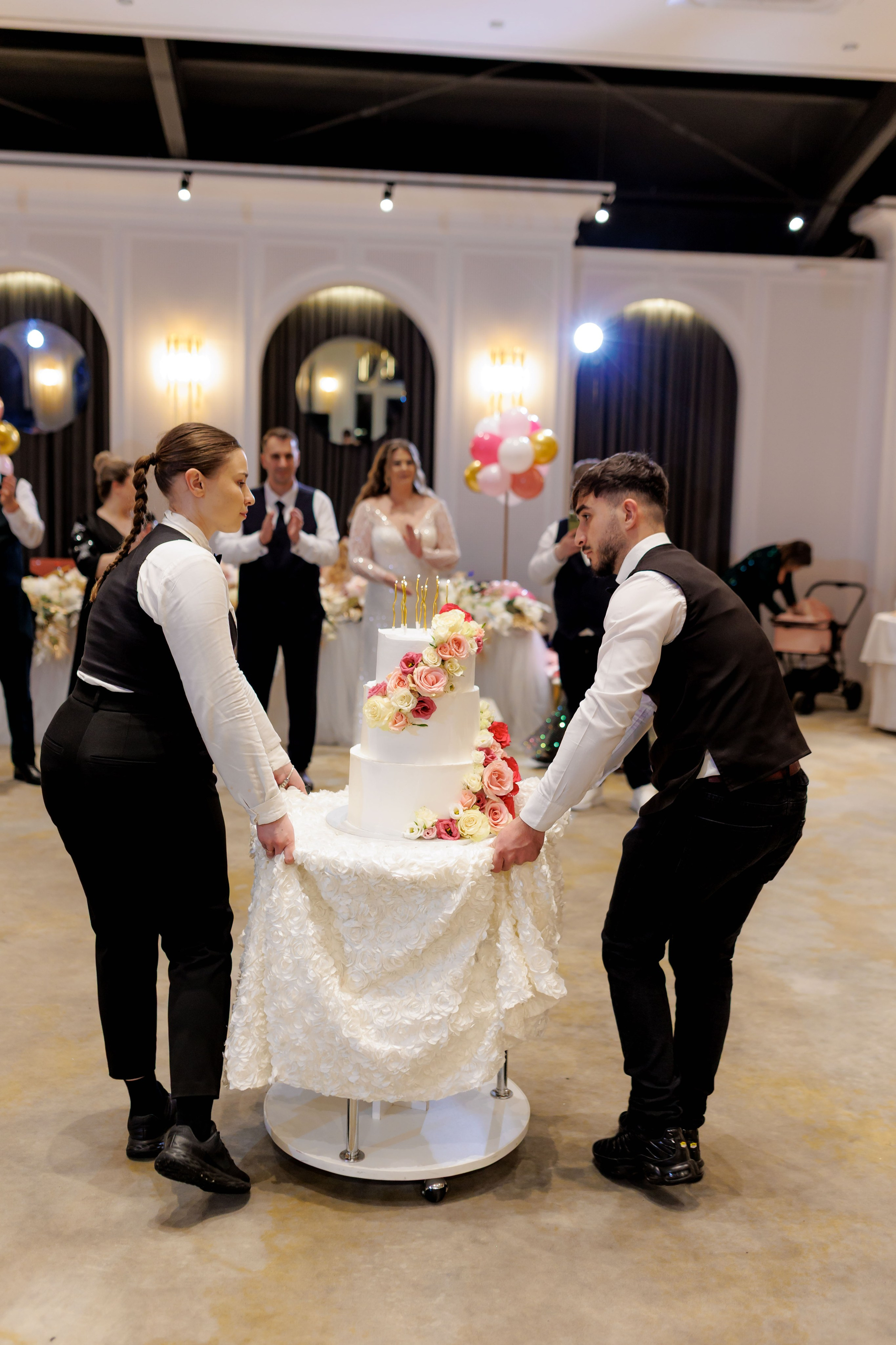 Povestea voastră, regizată de noi |Cristi Turculet Videograf Nuntă Suceava | wedding highlight. Servicii foto-video profesionale, pentru momente de neuitat