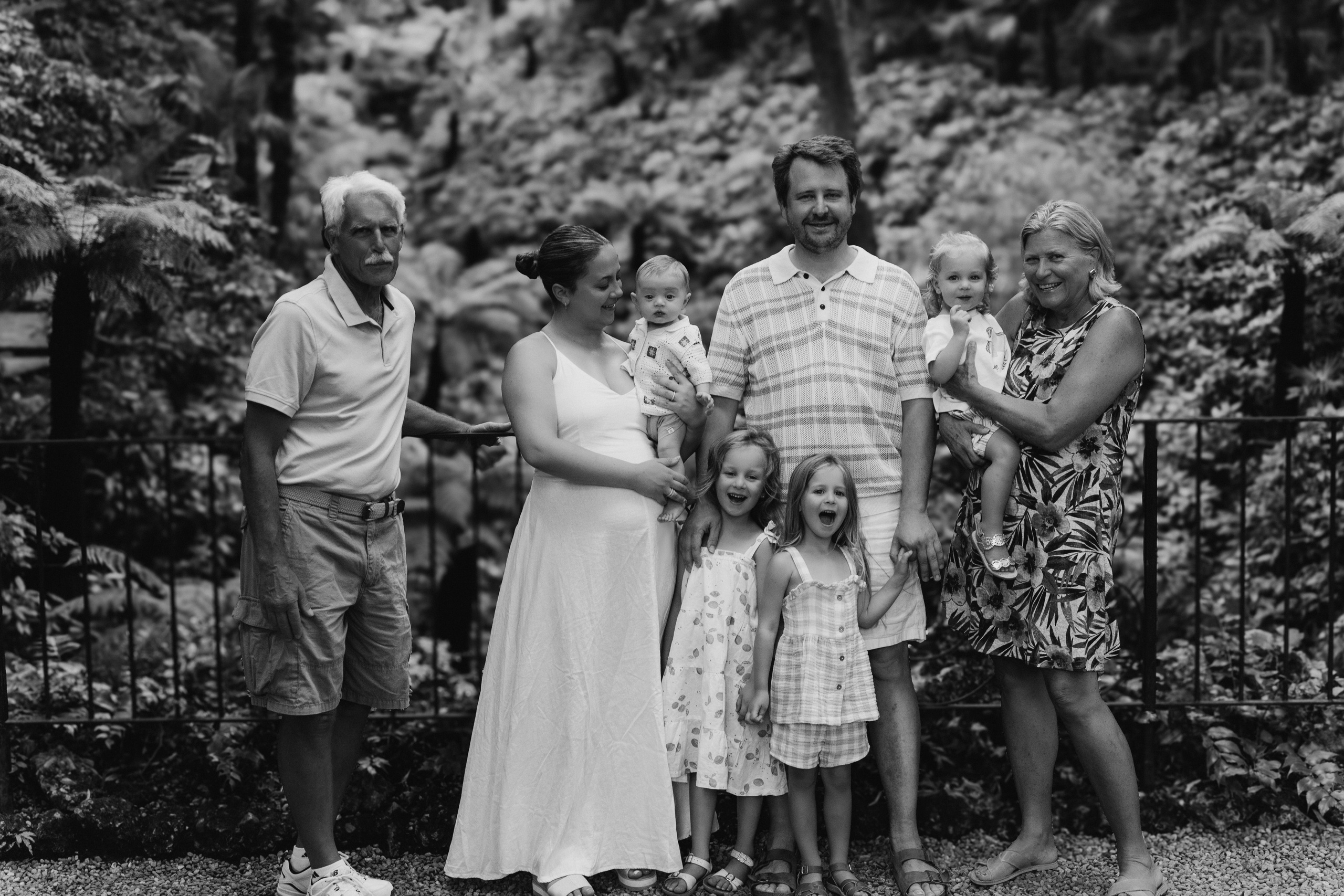 Family moments in Como Lake. PHOTOGRAPHER IN ITALY