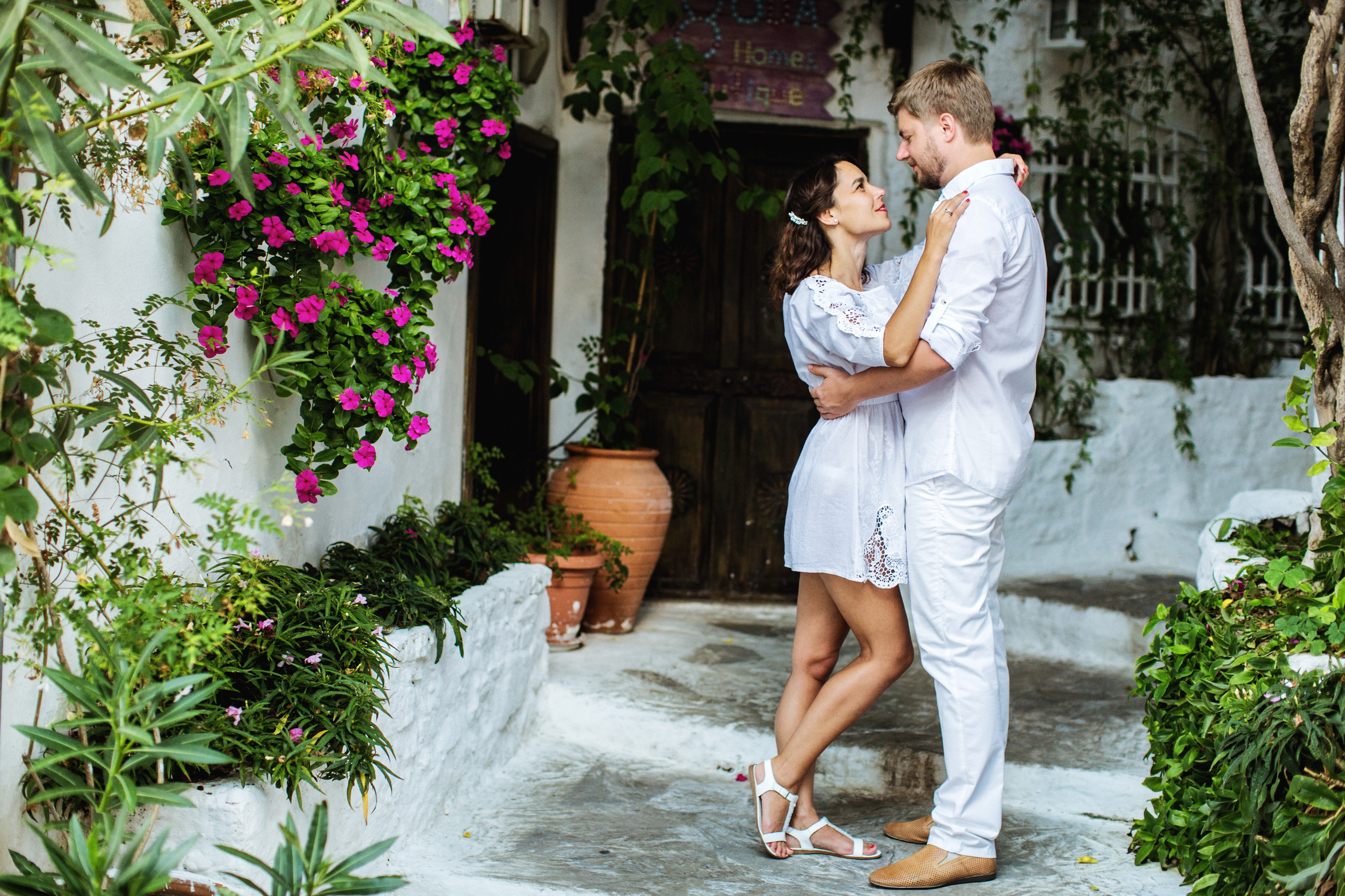 Couple photo shooting in Marmaris old town. Julia Ganch I Fashion Wedding Photography I Cappadocia Turkey
