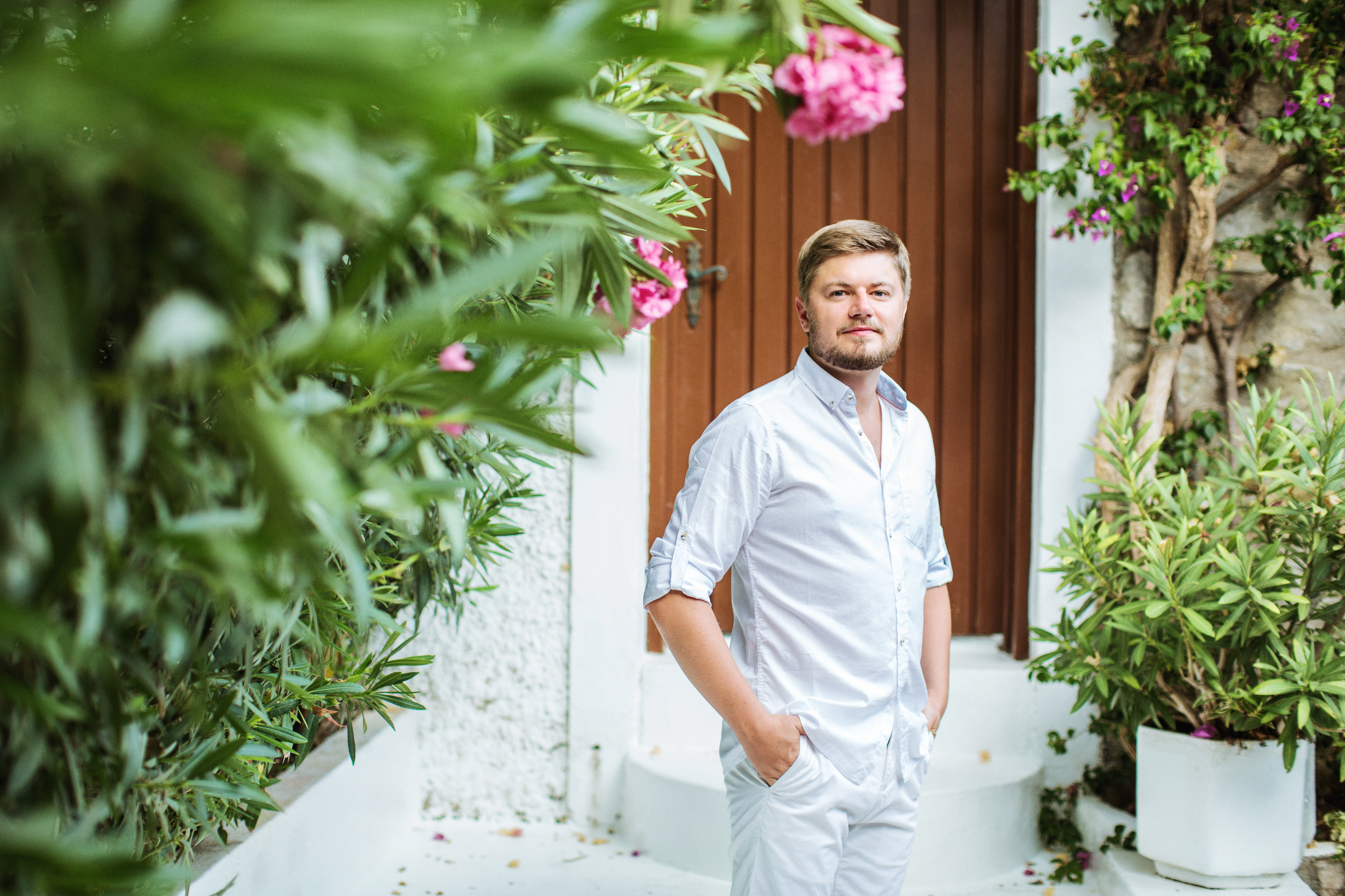 Couple photo shooting in Marmaris old town. Julia Ganch I Fashion Wedding Photography I Cappadocia Turkey