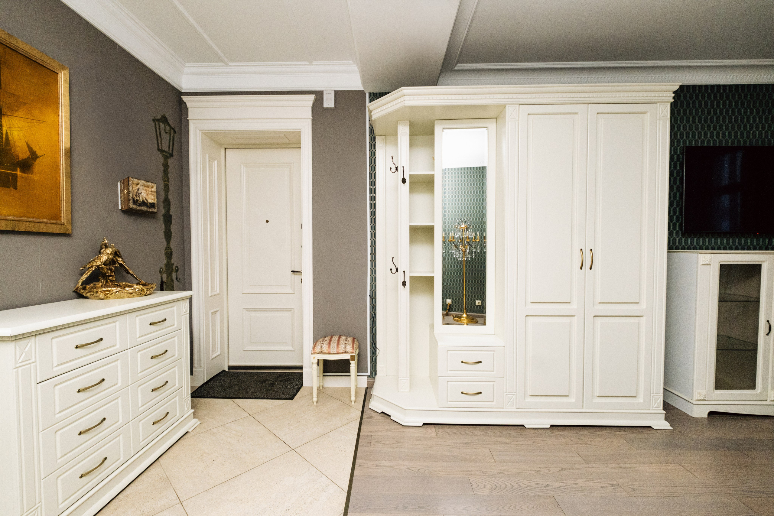 Elegancki apartament w stylu klasycznym. Fotograf nieruchomości