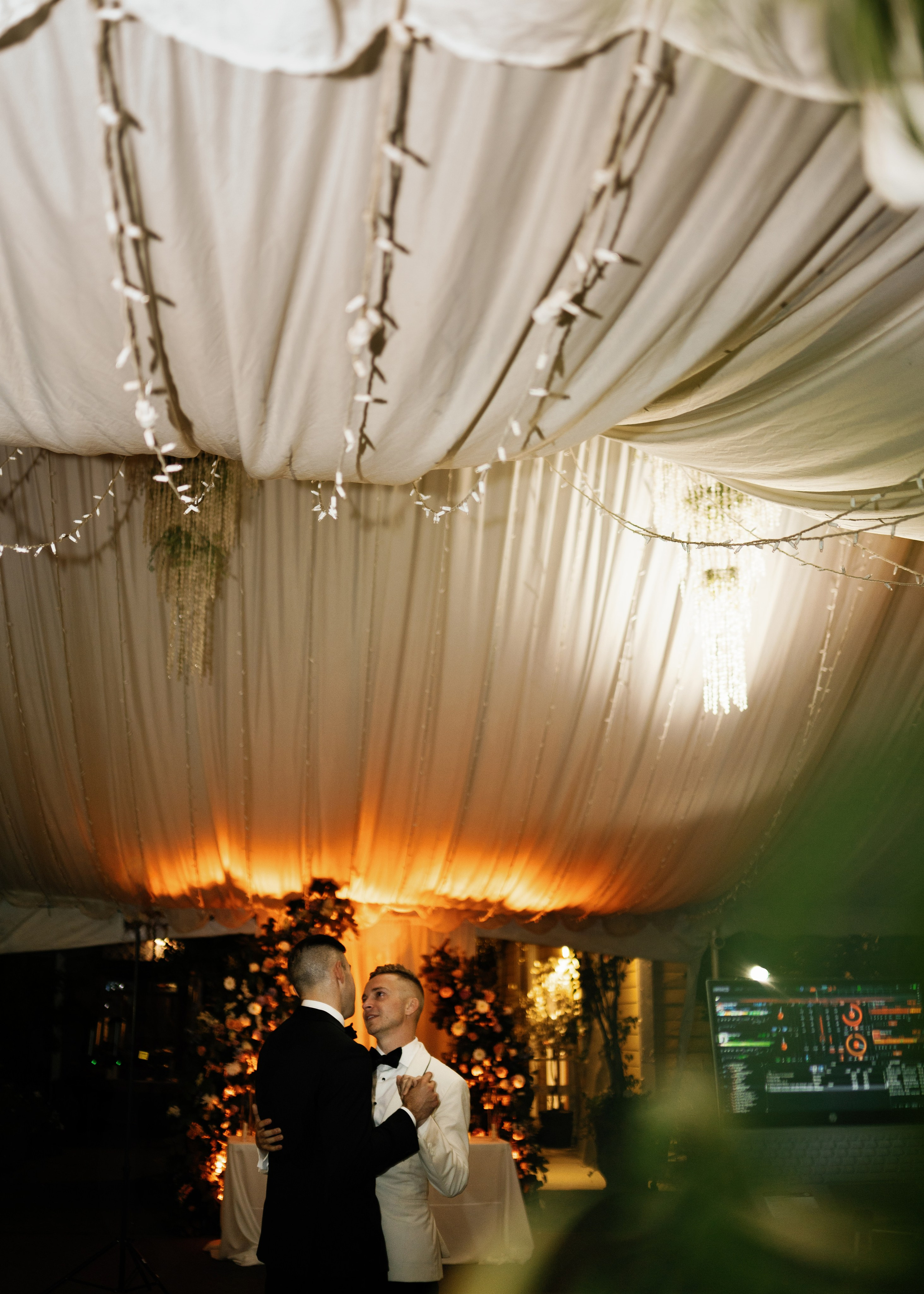 LGBT wedding photographer in California. Wedding Photography & Videography Team in California, Los Angeles, San Francisco, San Diego and Travel