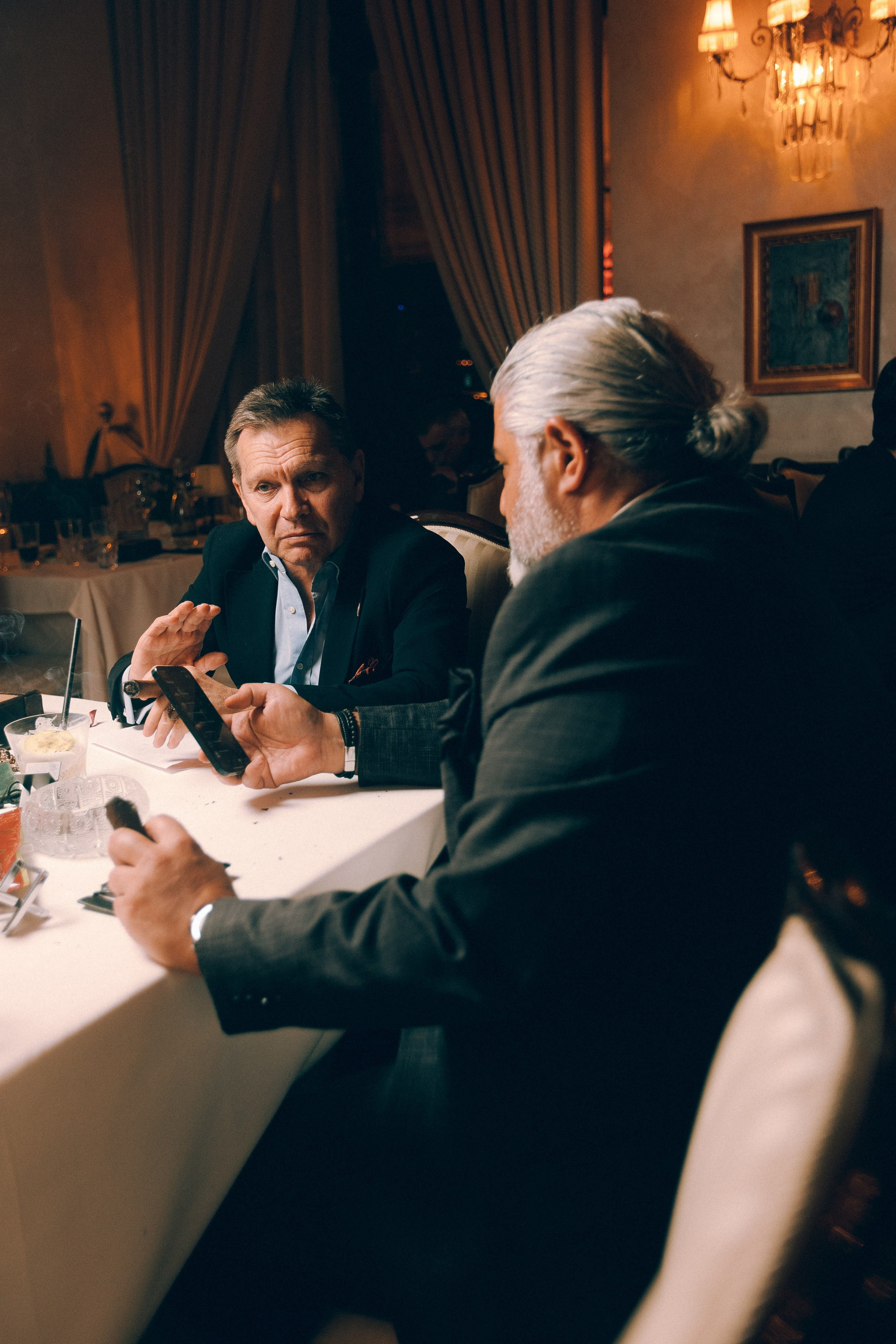 CIGAR CLUB. Wedding&Event photographer Ismail Rzayev in Baku