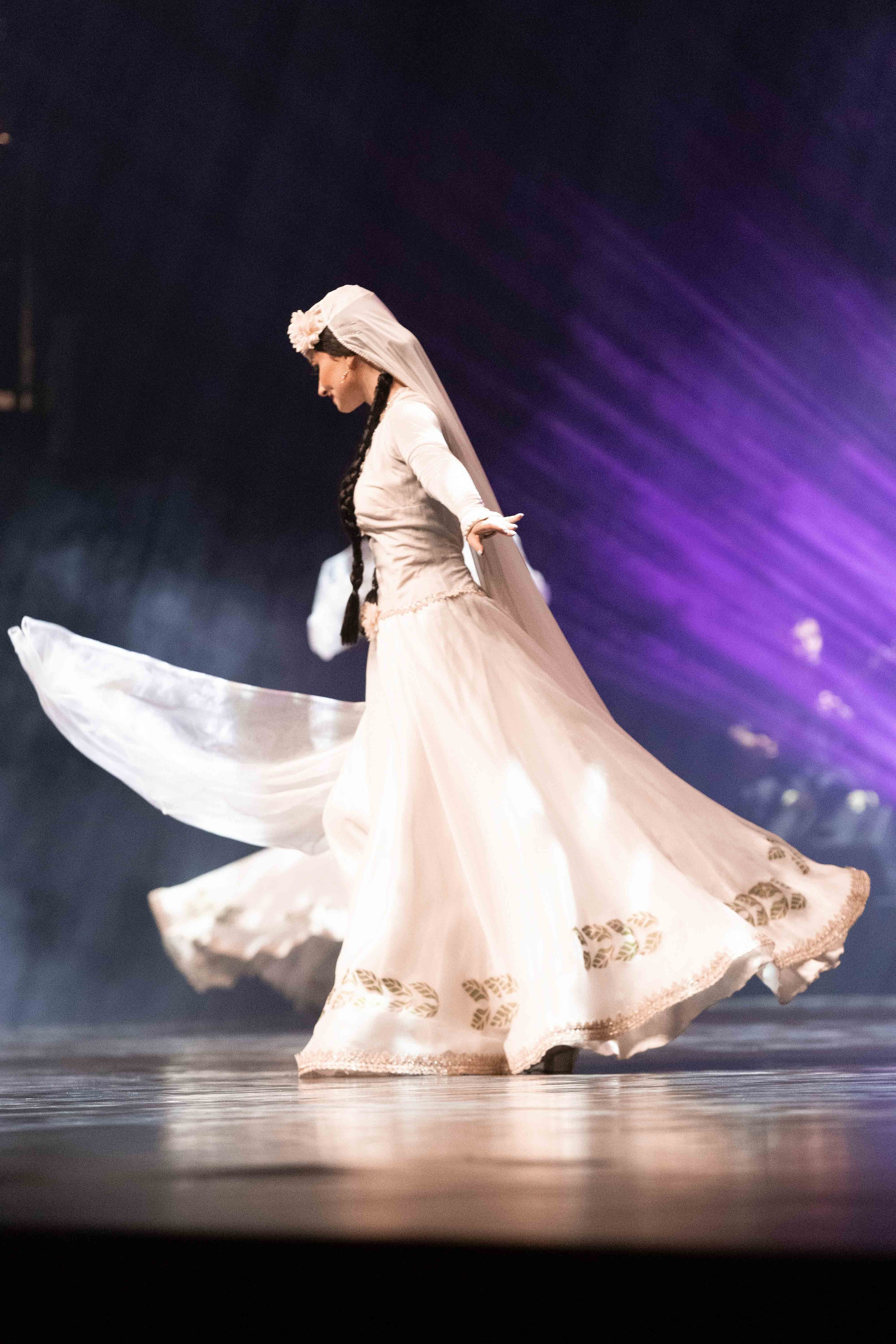 STATE DANCE ENSEMBLE. Wedding&Event photographer Ismail Rzayev in Baku