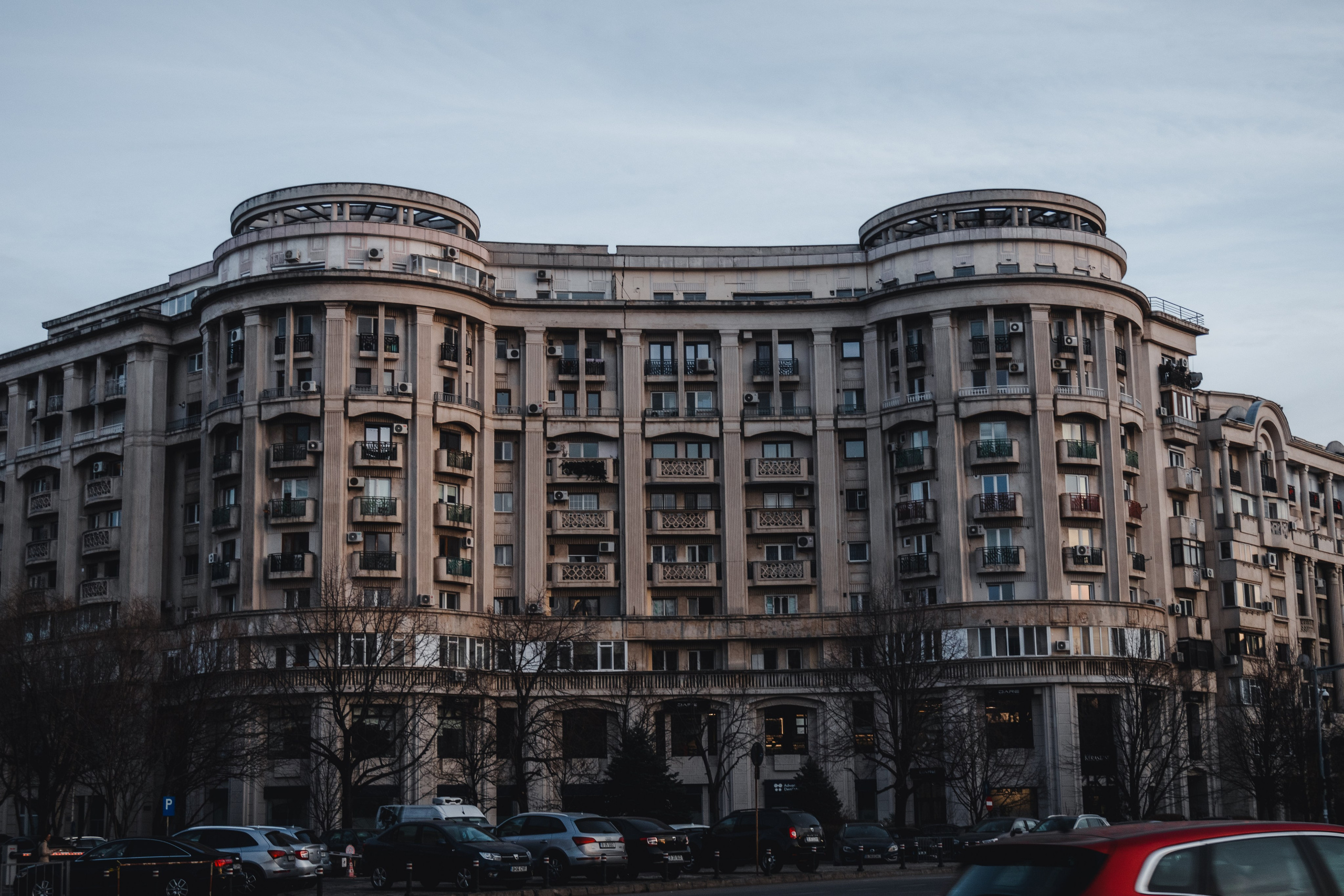 Bucharest. Дизайнер и Фотограф в Кишинёве Бусуйок Станислав