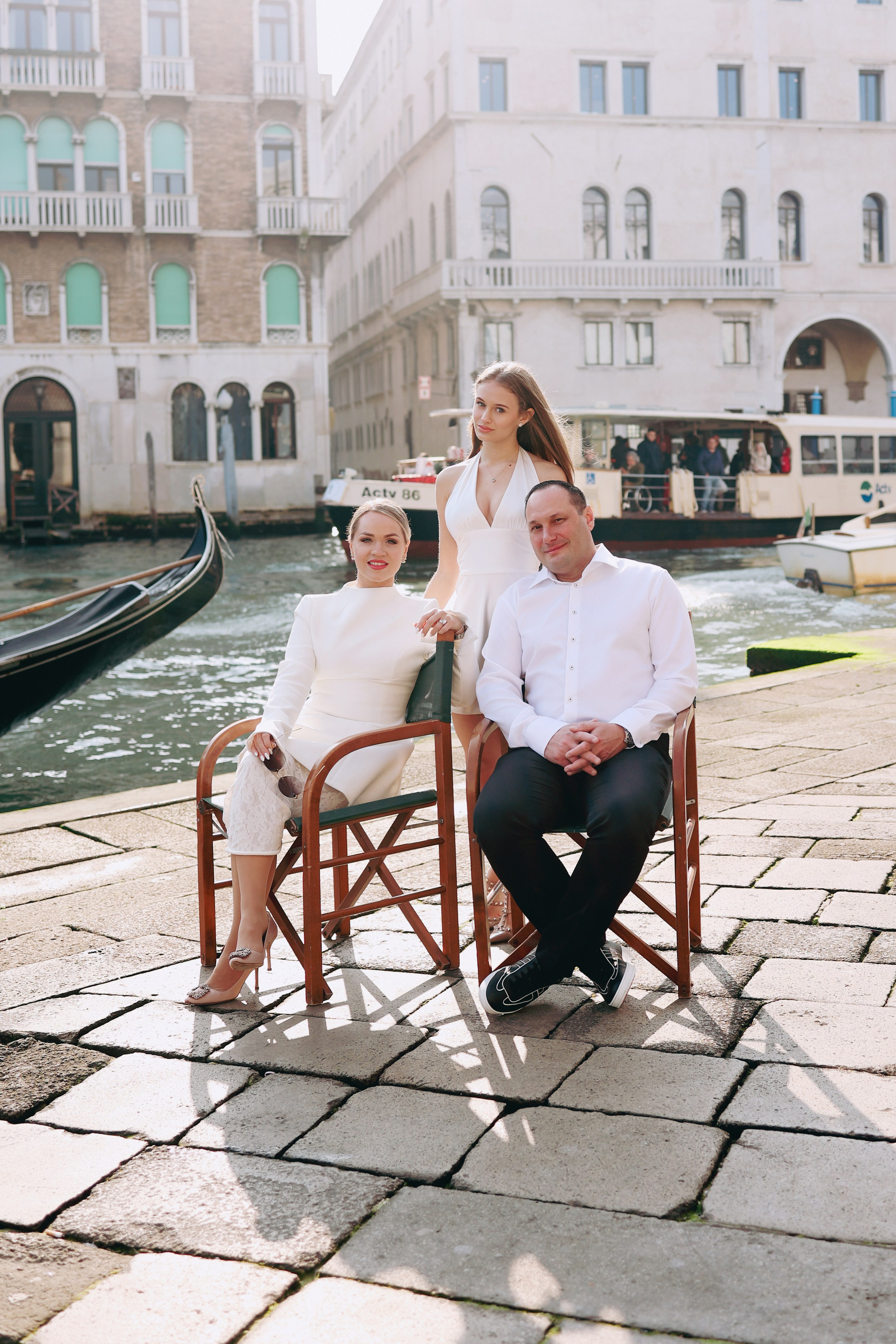 Family photo shoot in Venice. Photographer in Venice, Viktoria Antonova