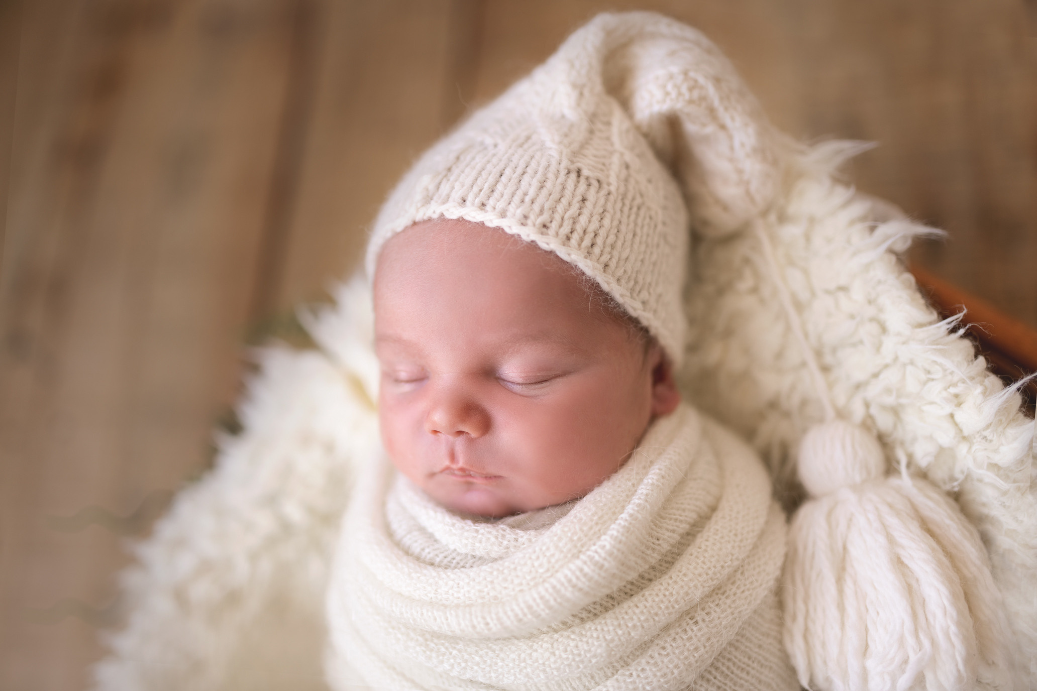 ניו בורן. צילומי הריון, ניו בורן, גיל שנה בראשון לציון -Jenya Rosso Photography