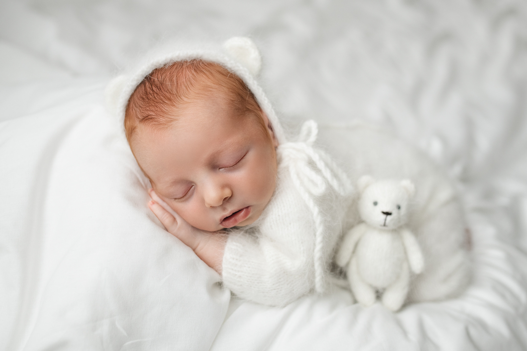 ניו בורן. צילומי הריון, ניו בורן, גיל שנה בראשון לציון -Jenya Rosso Photography