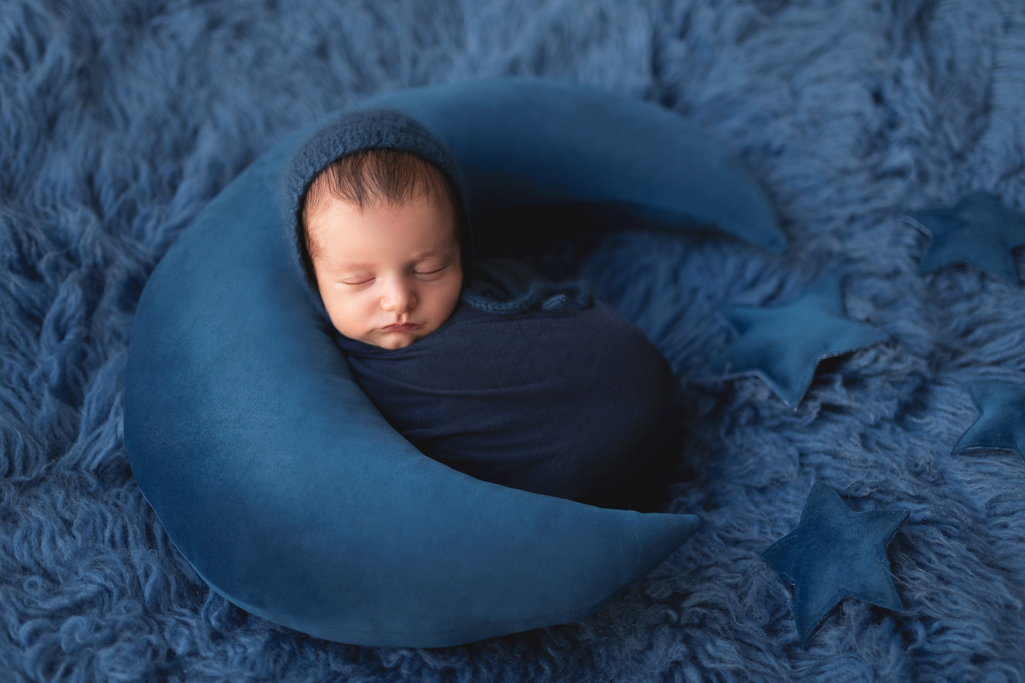 ניו בורן. צילומי הריון, ניו בורן, גיל שנה בראשון לציון -Jenya Rosso Photography