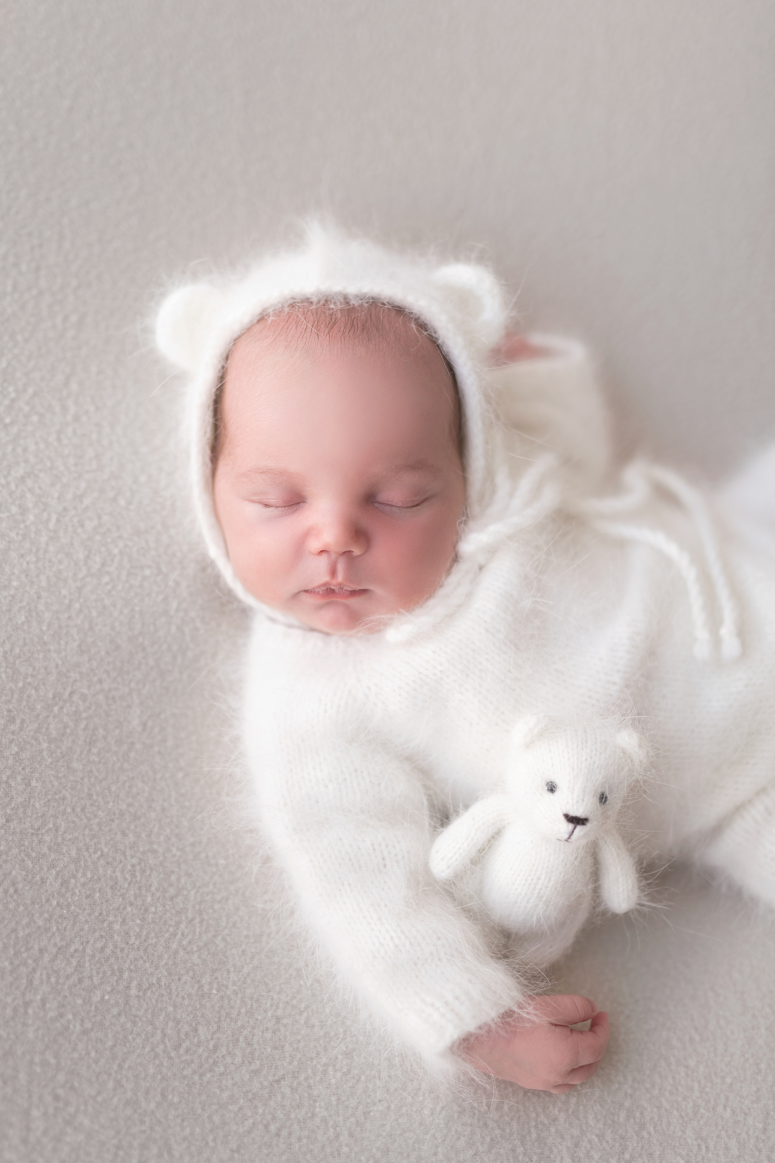 ניו בורן. צילומי הריון, ניו בורן, גיל שנה בראשון לציון -Jenya Rosso Photography