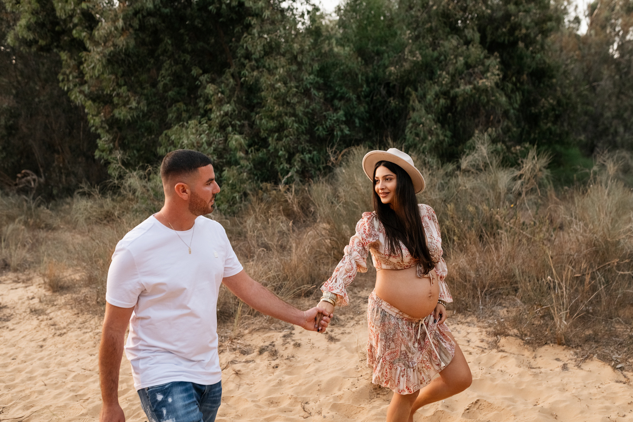 הריון. צילומי הריון, ניו בורן, גיל שנה בראשון לציון -Jenya Rosso Photography