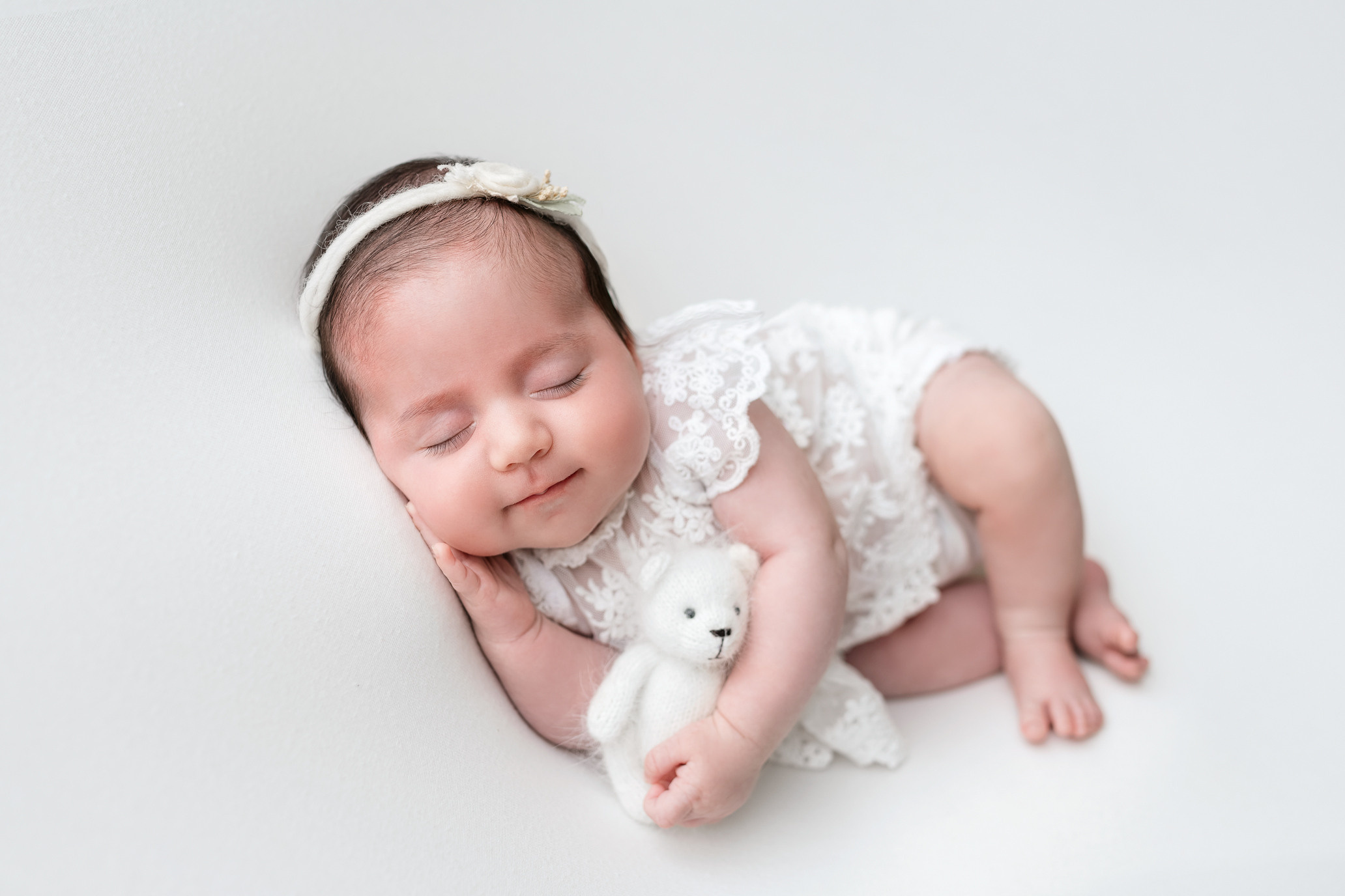 ניו בורן. צילומי הריון, ניו בורן, גיל שנה בראשון לציון -Jenya Rosso Photography