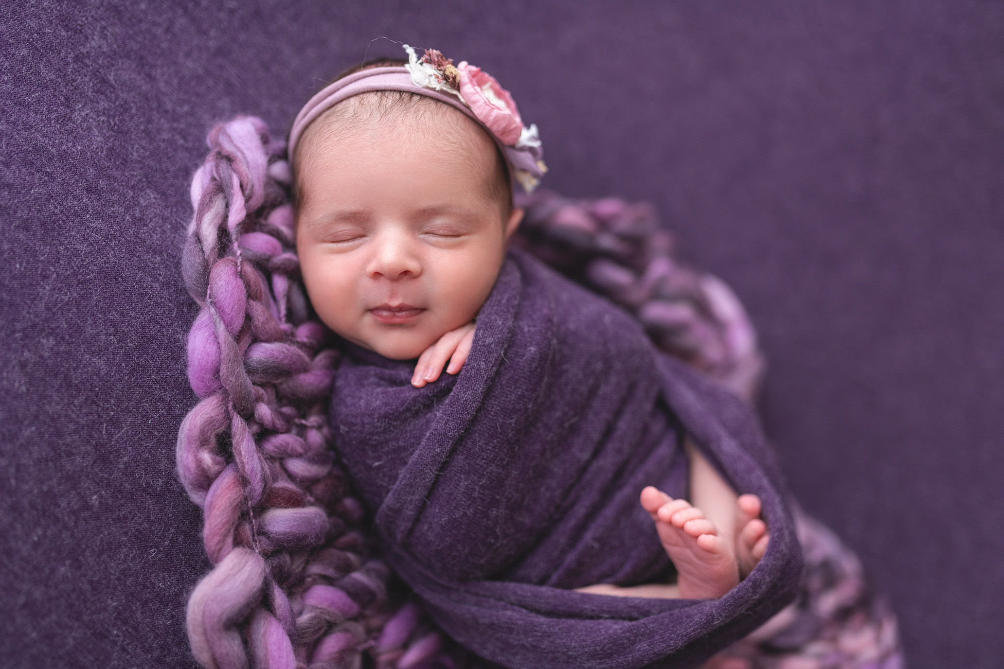 ניו בורן. צילומי הריון, ניו בורן, גיל שנה בראשון לציון -Jenya Rosso Photography