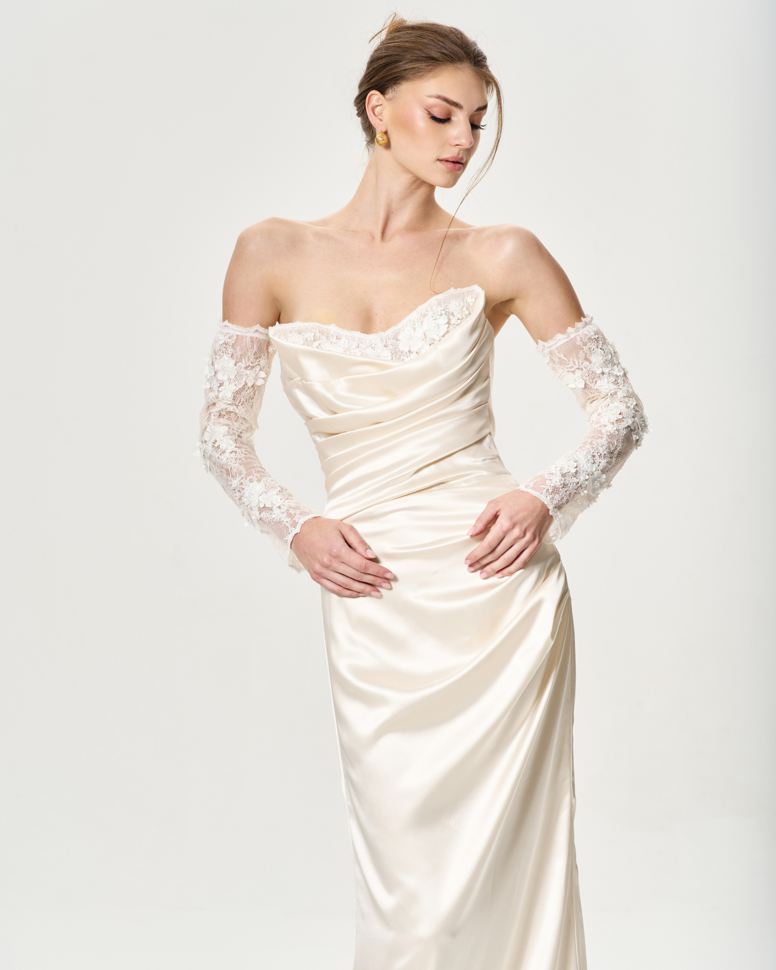 E-COMMERCE FASHION. Dubai photographer Anastasiia.dxb — portrait, fashion and brand photoshoots. Professional photographer for personal and commercial projects