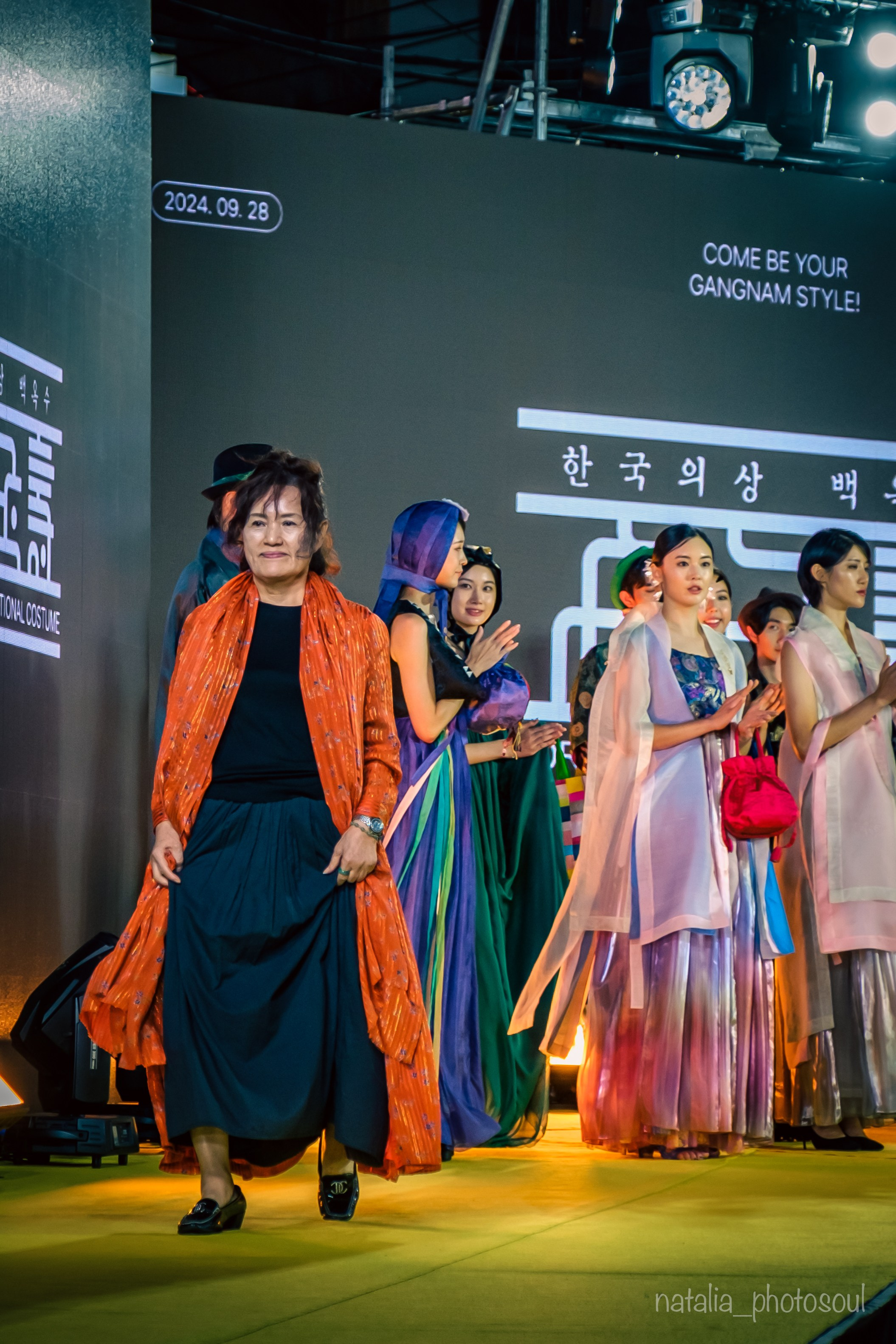 KOREAN TRADITIONAL COSTUME. Photographer in Seoul Dobrokvashina Natalya