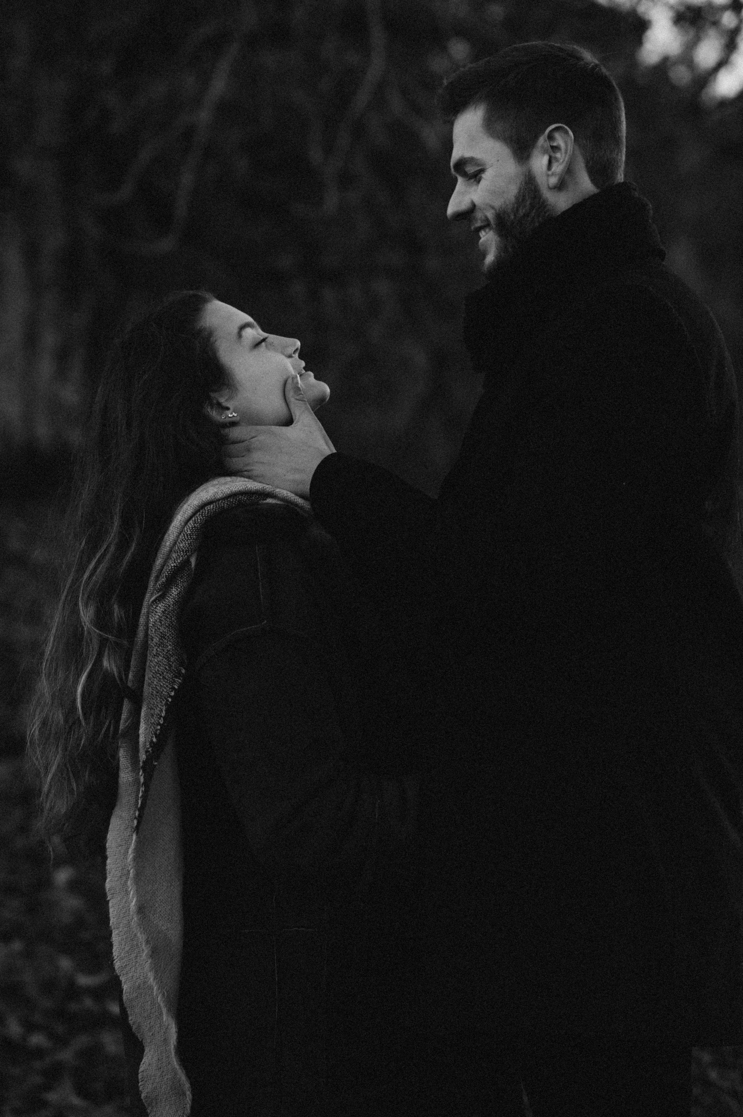 Wenn der Wind flüstert | Paarshooting am Gelben Berg. Photographer in Nuremberg Irina Mehnert from Ansbach
