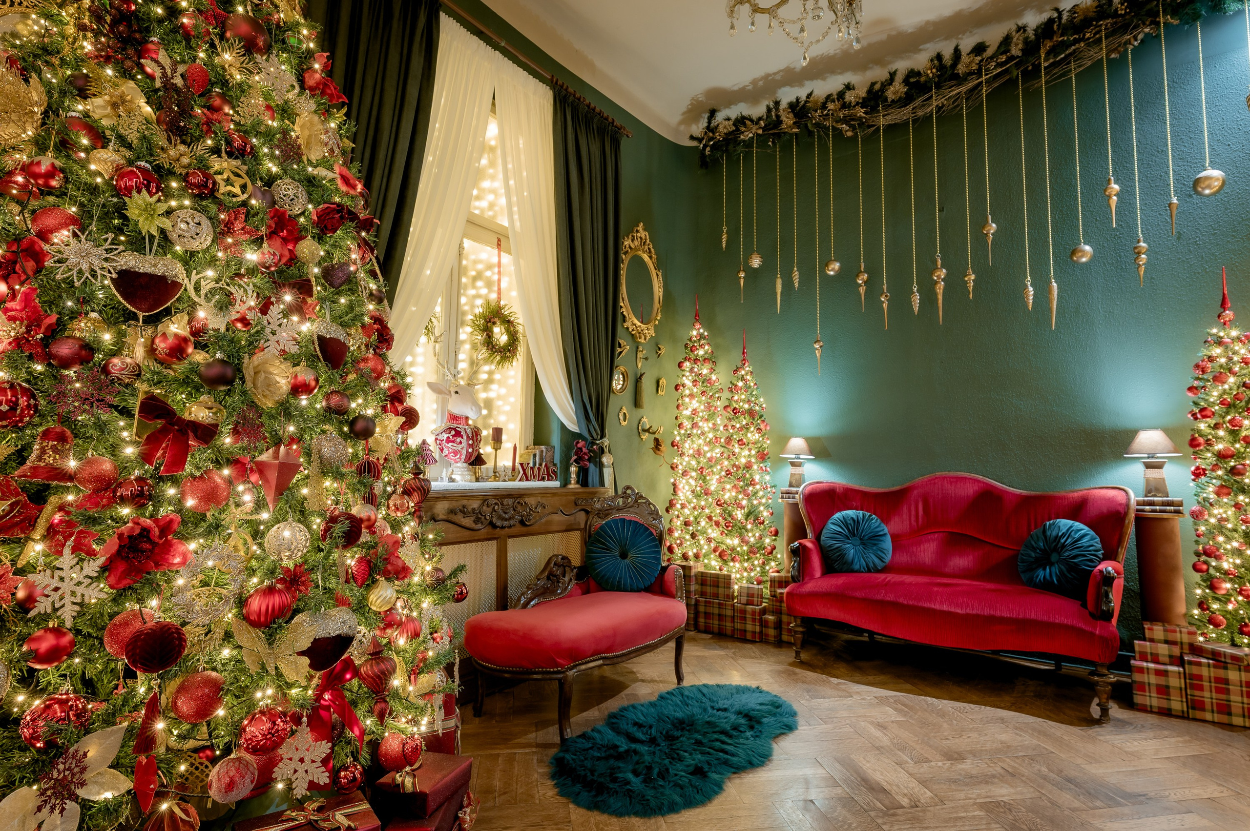 studio foto Craciun cu decor modern si lumini ambientale