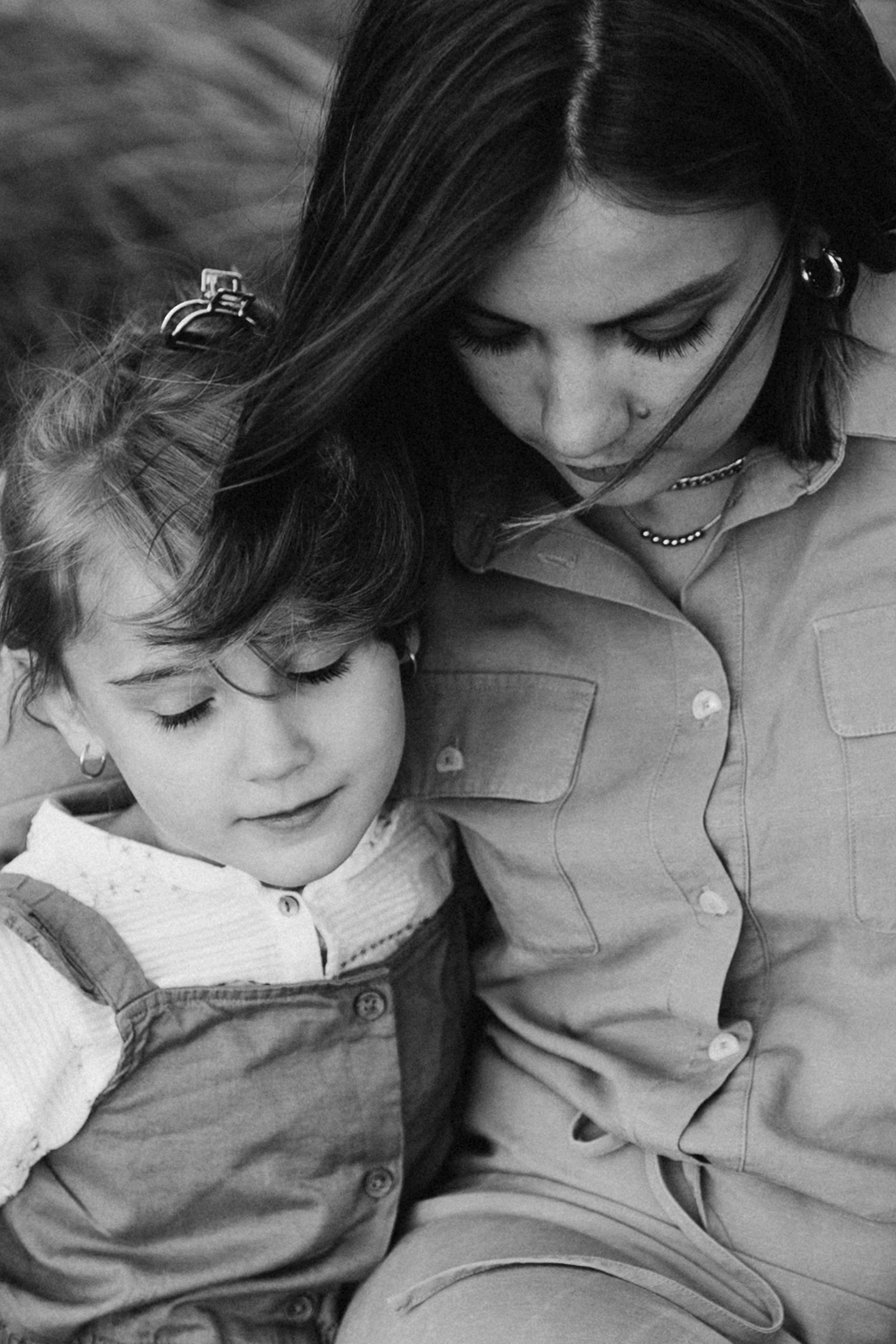 N.E.O. Family photographer in Stockholm Oksana Matviyiv