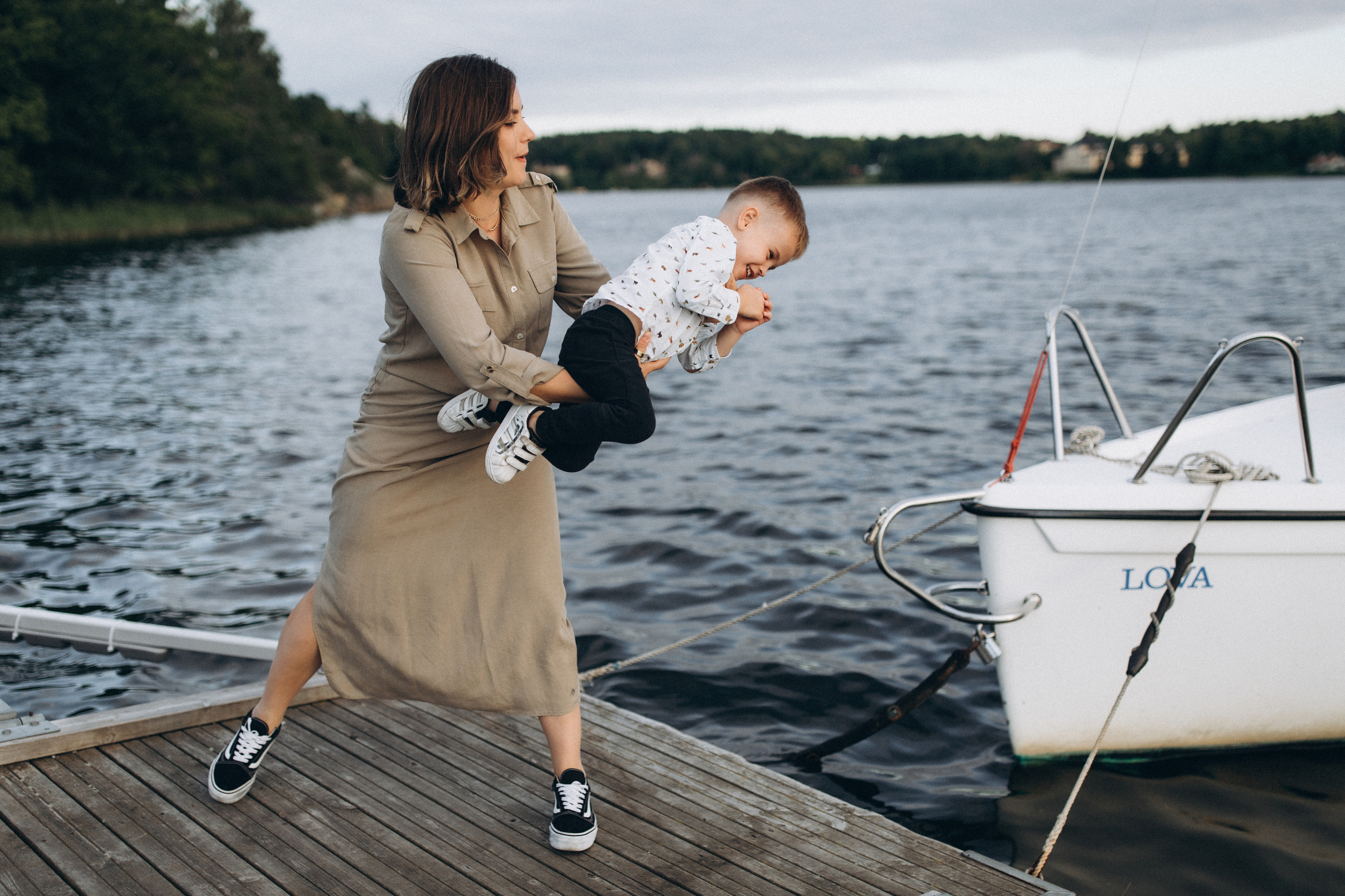 N.E.O. Family photographer in Stockholm Oksana Matviyiv