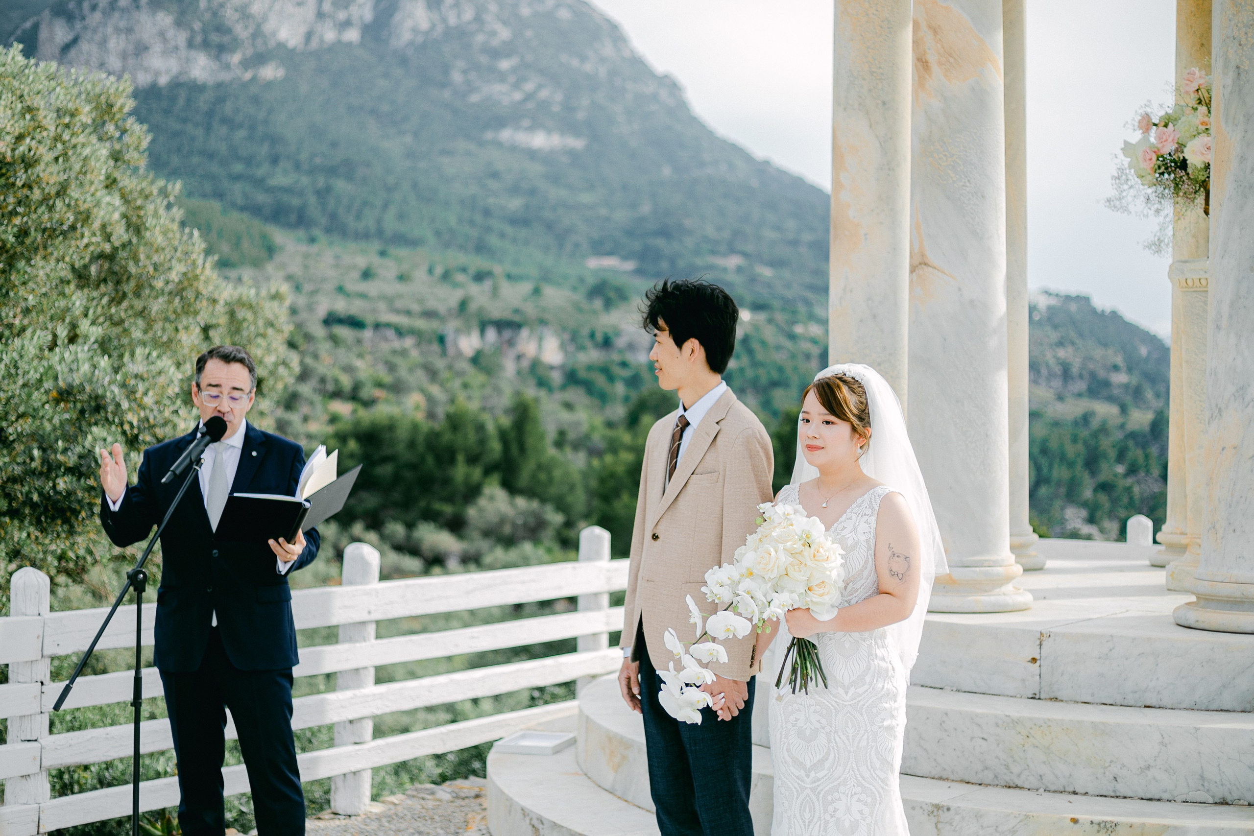 Chenyi & Tiangseng. Wedding Celebrant in Mallorca Iban Collin