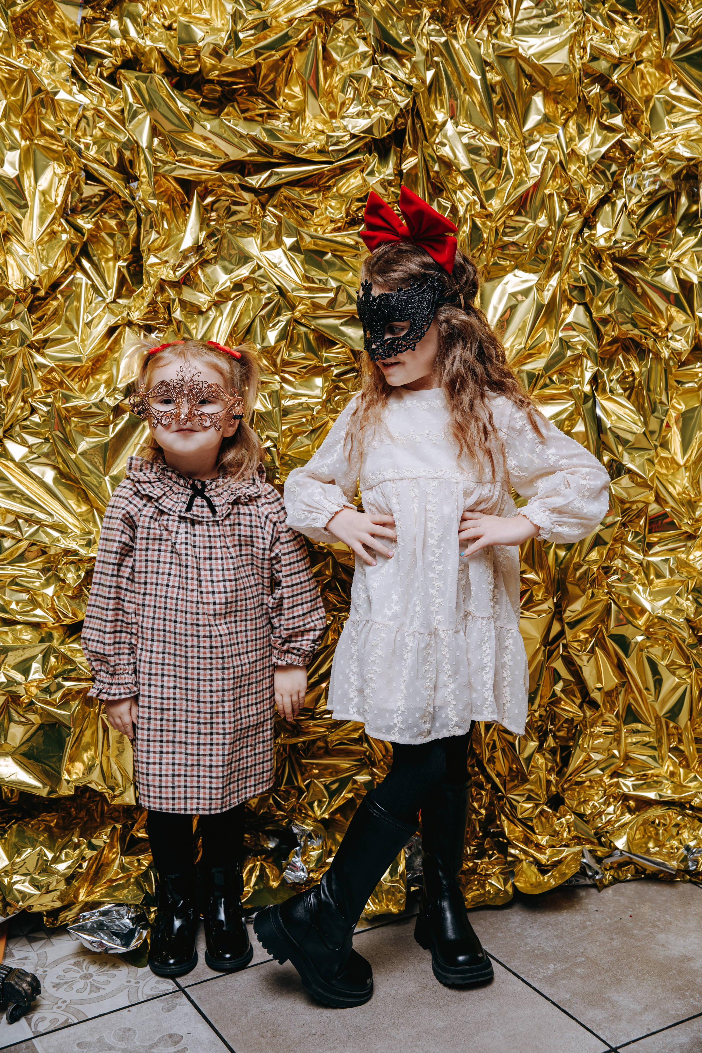 Crafty Christmas Party. Petru Gorea Photography | Family | Portrait | Fashion | Brand