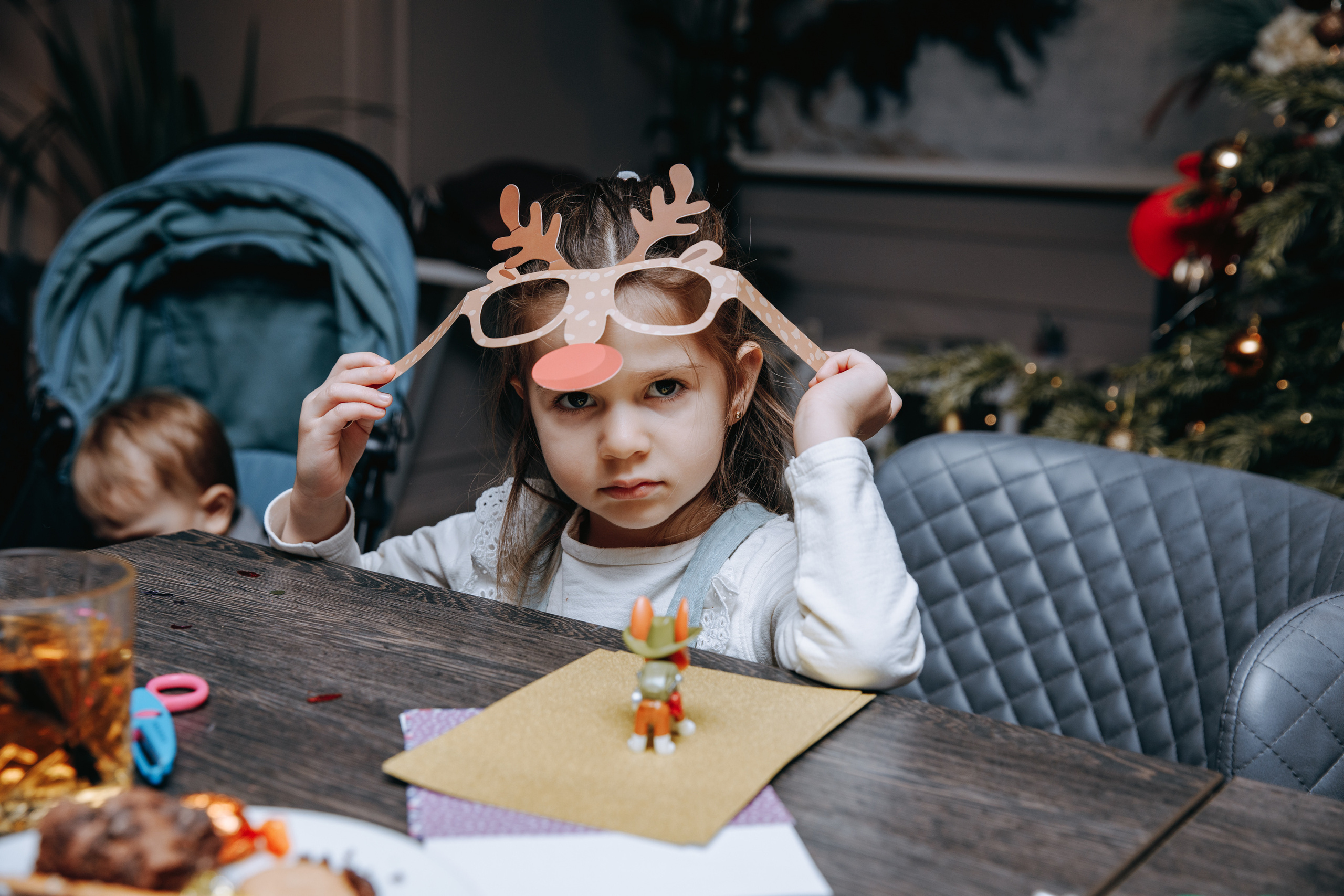 Crafty Christmas Party. Petru Gorea Photography | Family | Portrait | Fashion | Brand