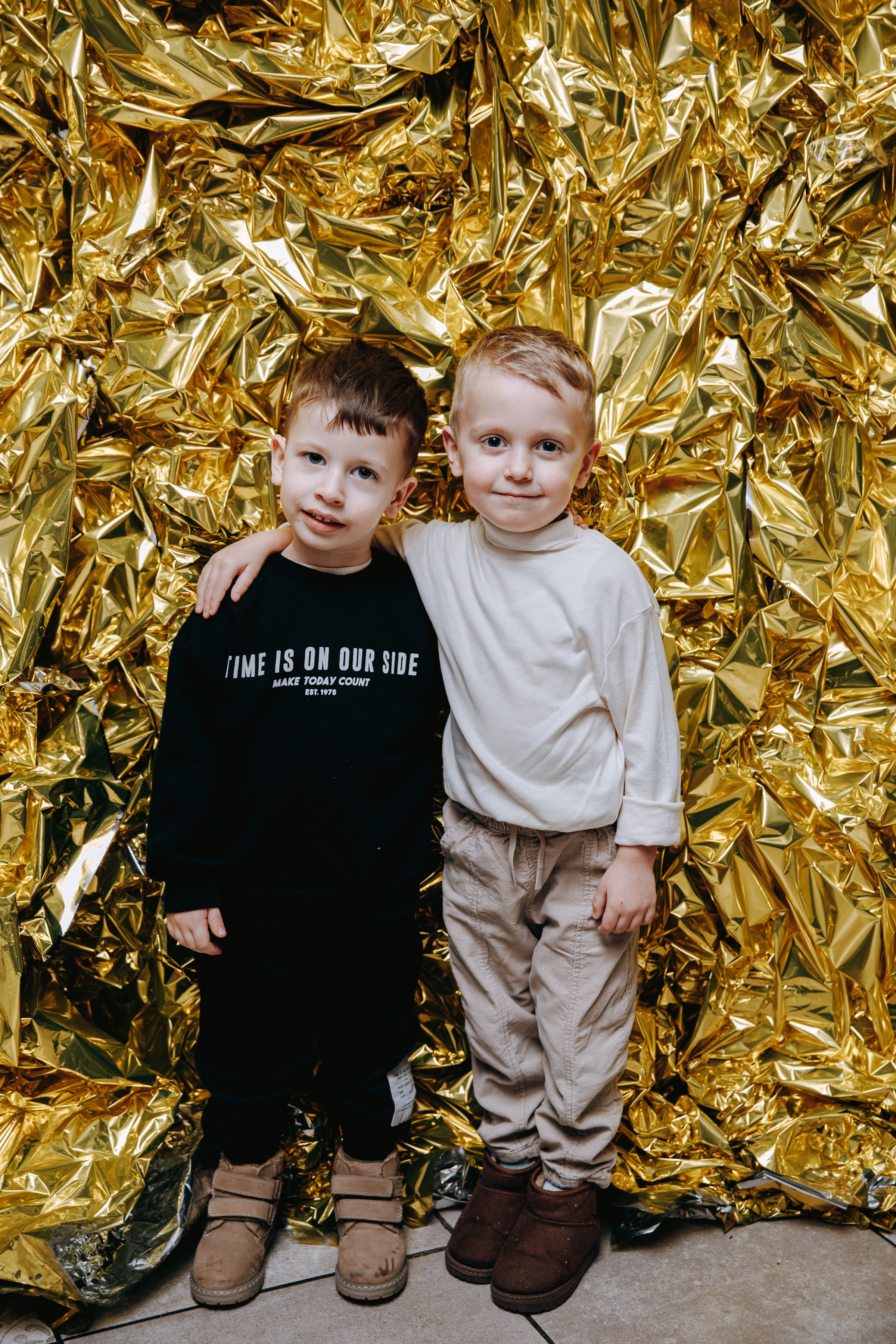 Crafty Christmas Party. Petru Gorea Photography | Family | Portrait | Fashion | Brand