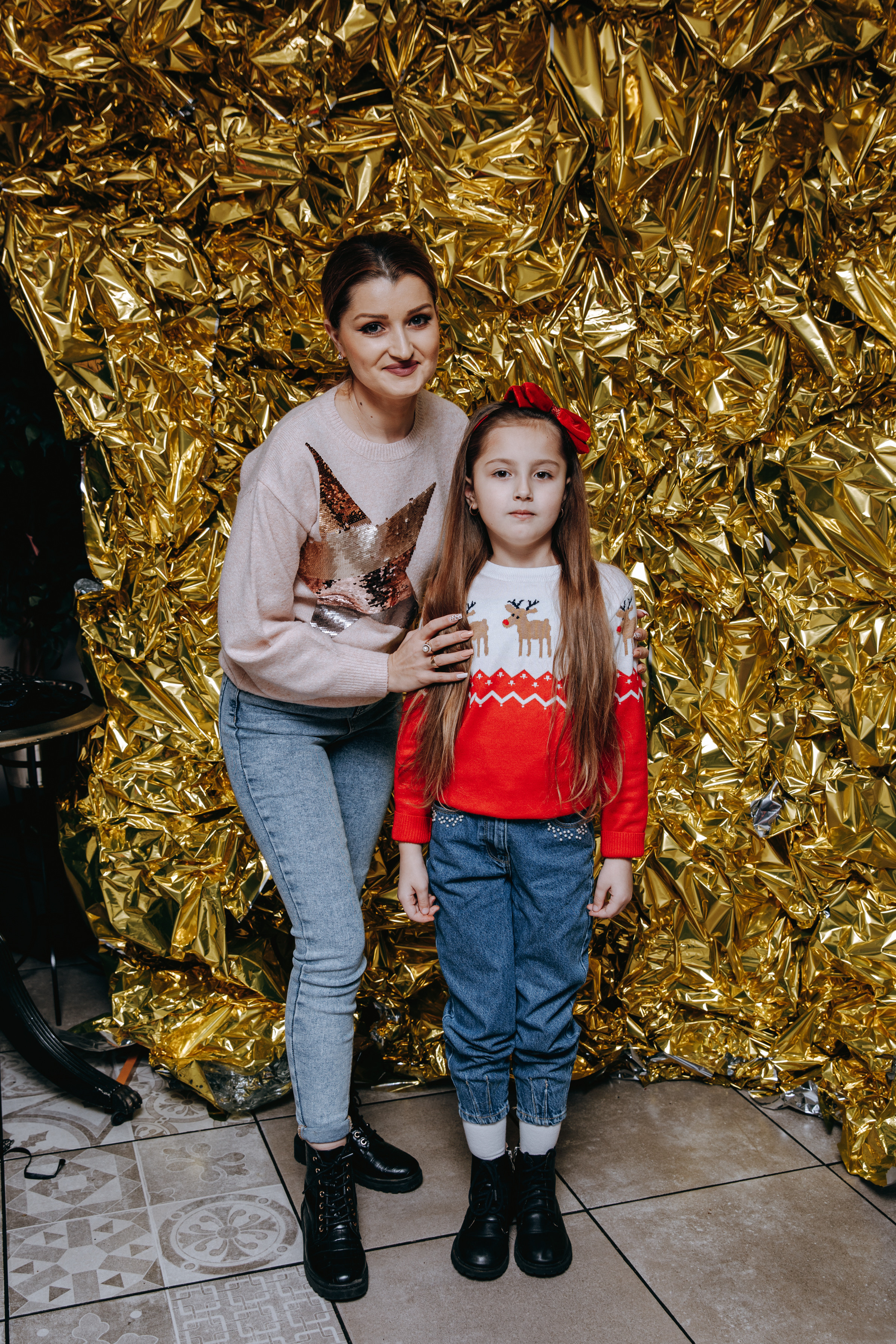 Crafty Christmas Party. Petru Gorea Photography | Family | Portrait | Fashion | Brand