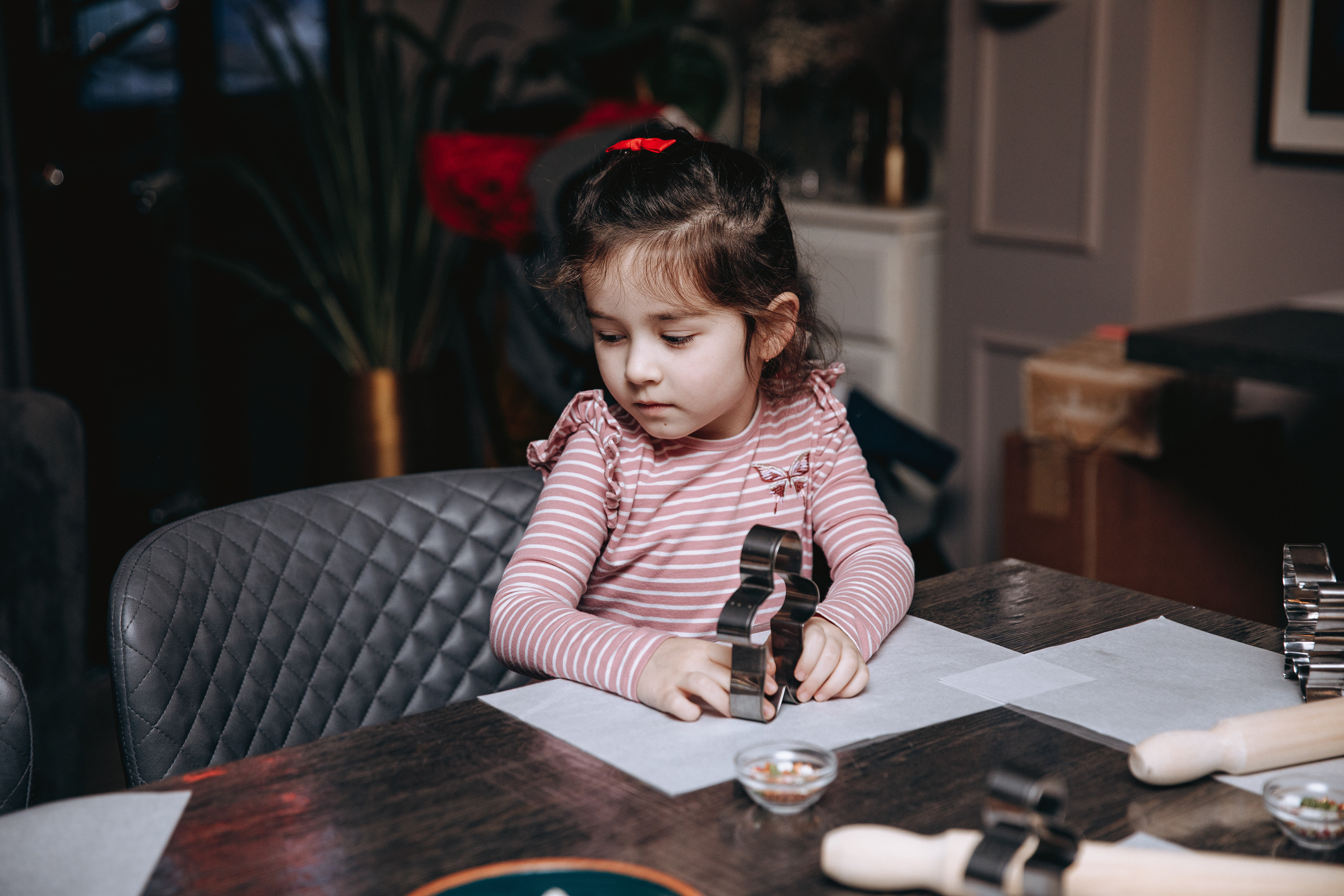 Cookies for Santa. Petru Gorea Photography | Family | Portrait | Fashion | Brand