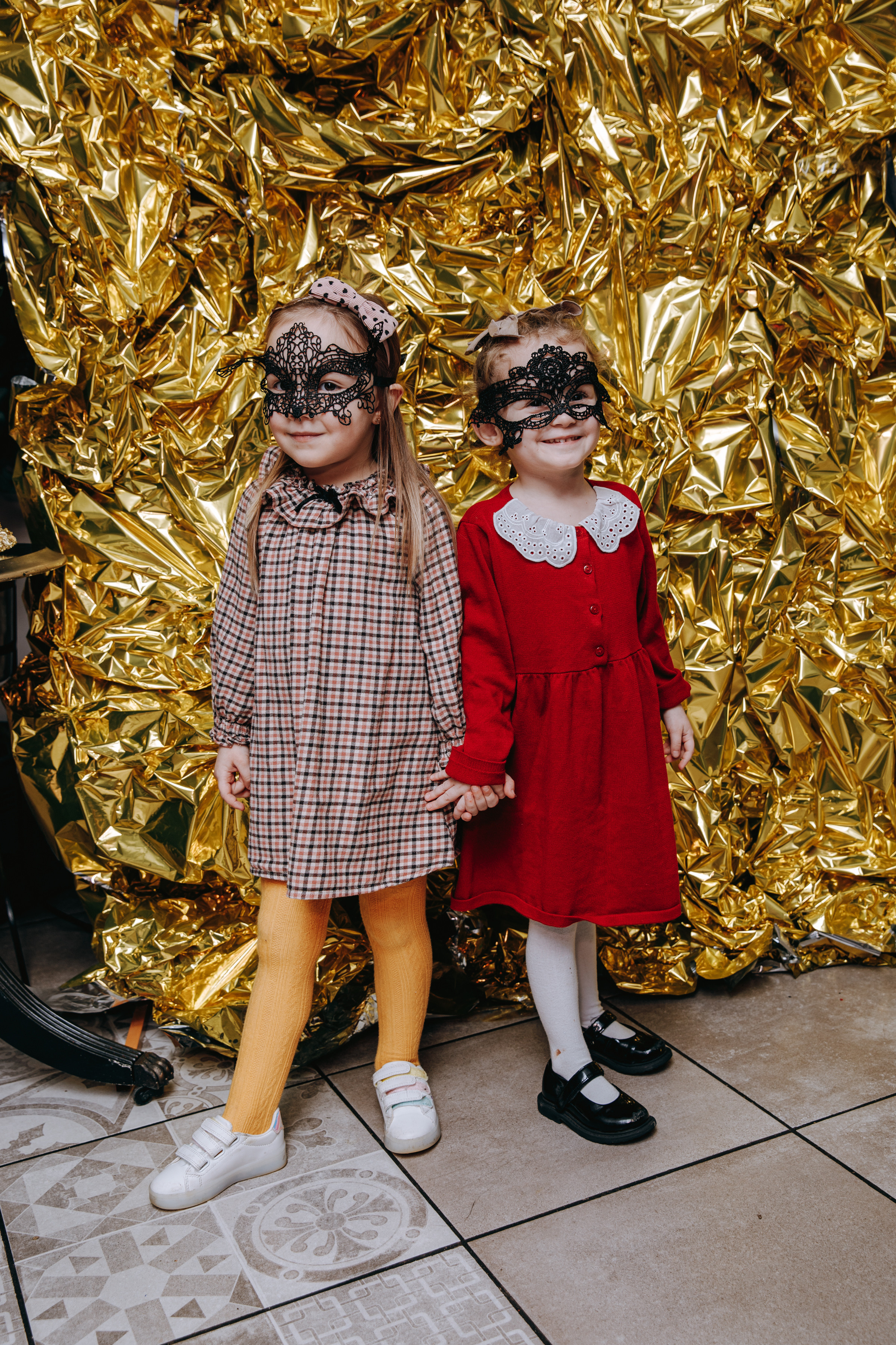 Crafty Christmas Party. Petru Gorea Photography | Family | Portrait | Fashion | Brand