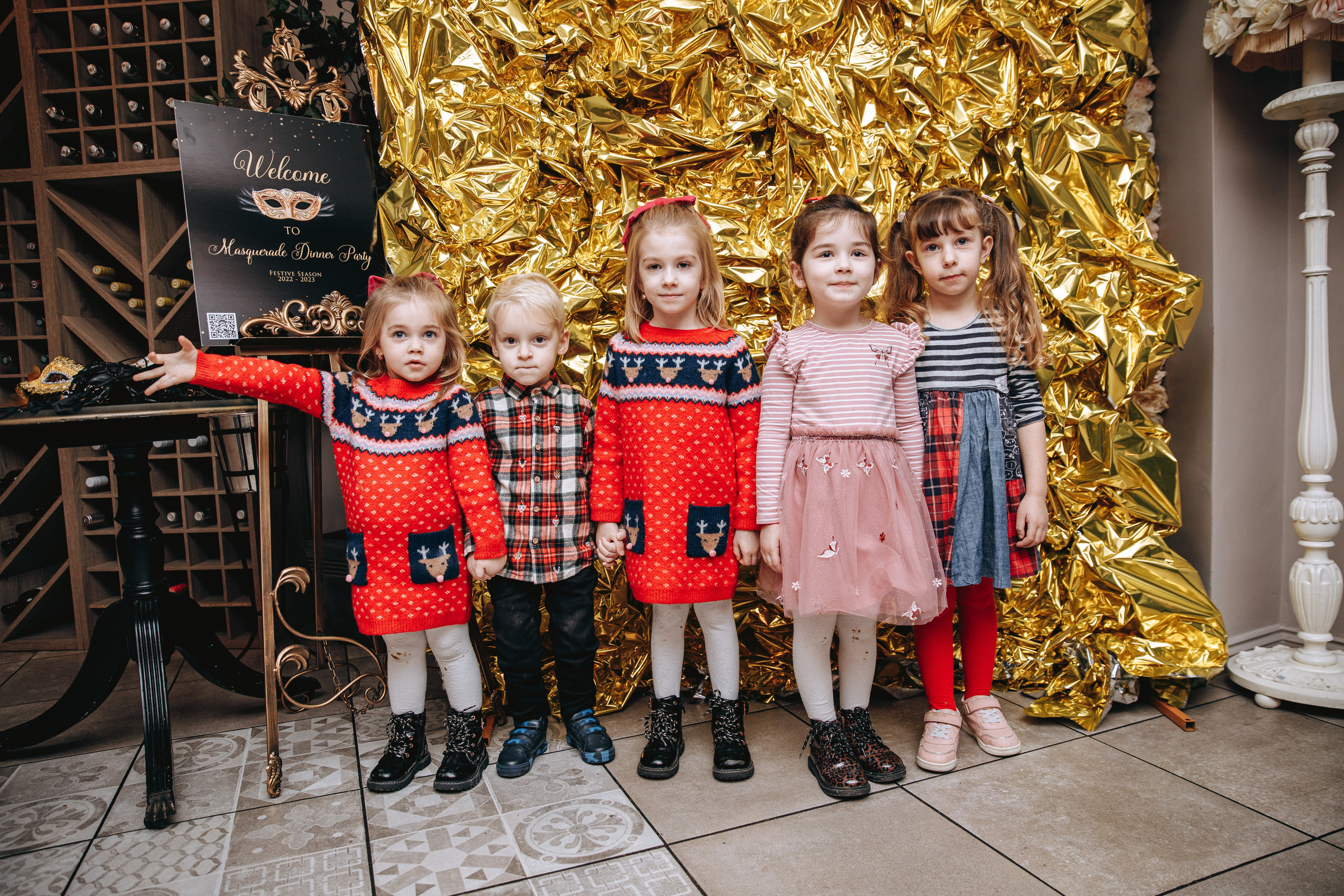 Cookies for Santa. Petru Gorea Photography | Family | Portrait | Fashion | Brand